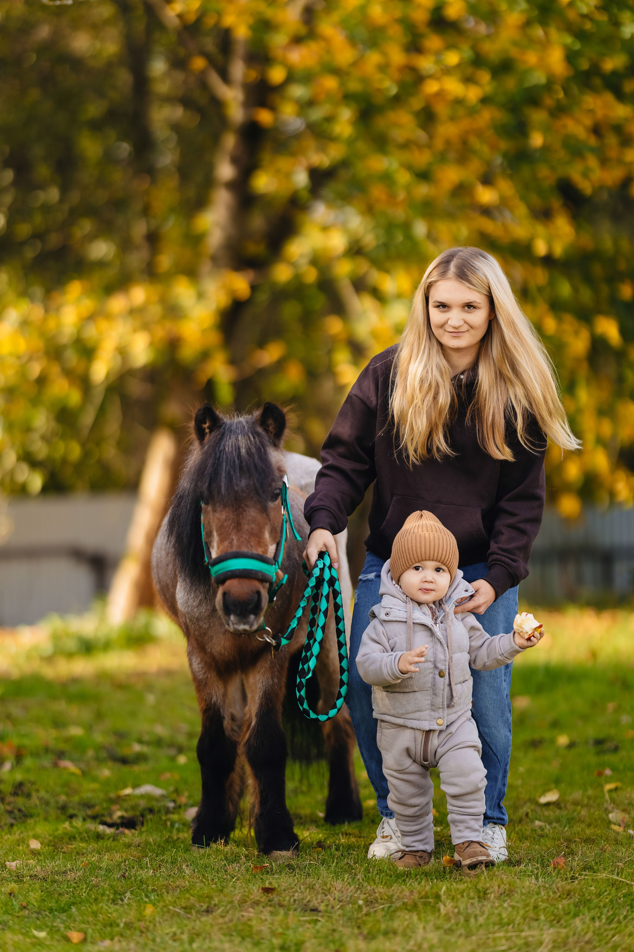 2024.10.02 Илья и лошадка. Ирина Бешляга. Фотограф в Москве и по всей России