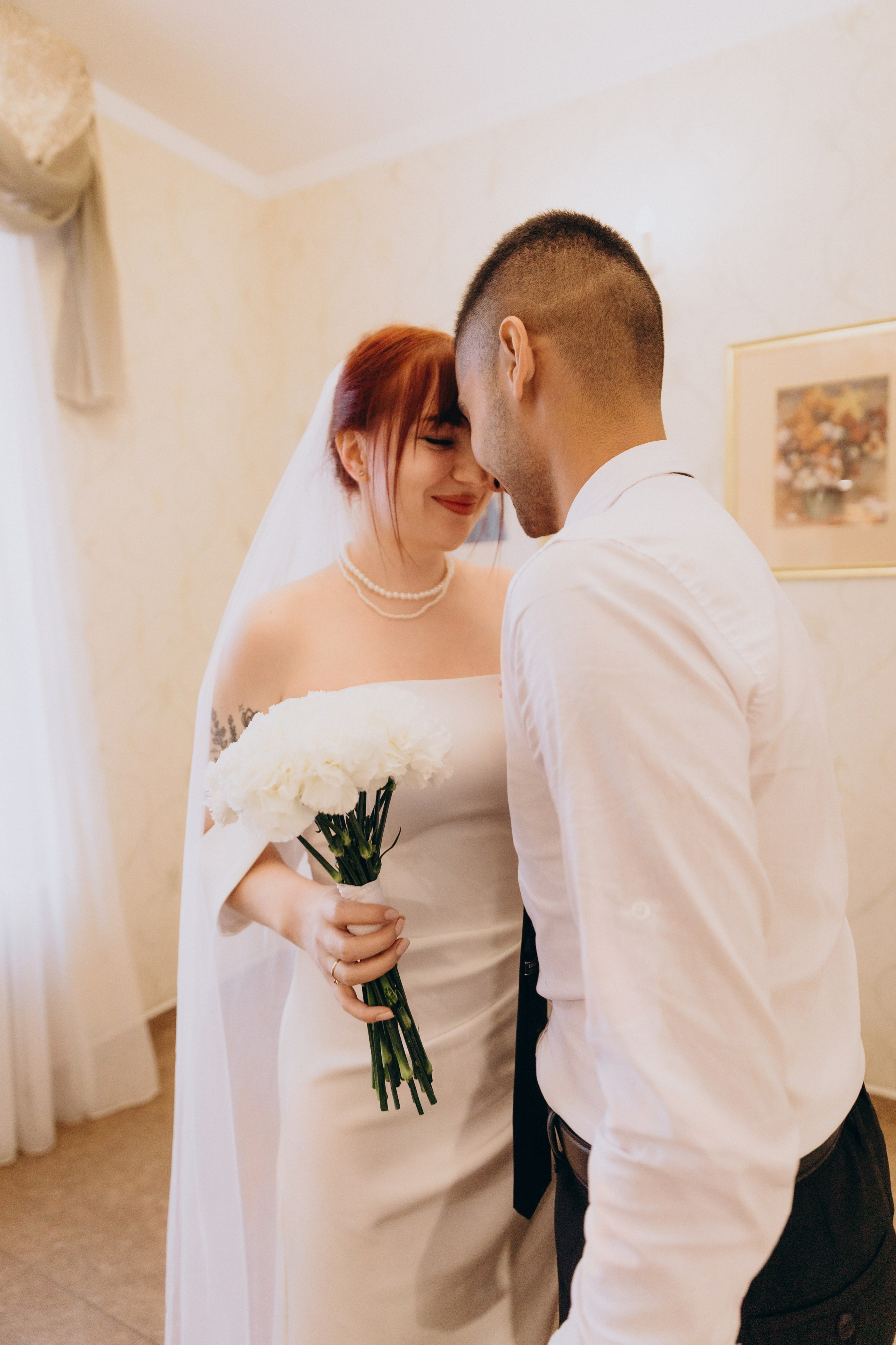 Свадебная фотосессия в пространстве SENO, регистрация в ЗАГСе Адмиралтейского района. Фотограф в Санкт-Петербурге Разиля Идиятуллина