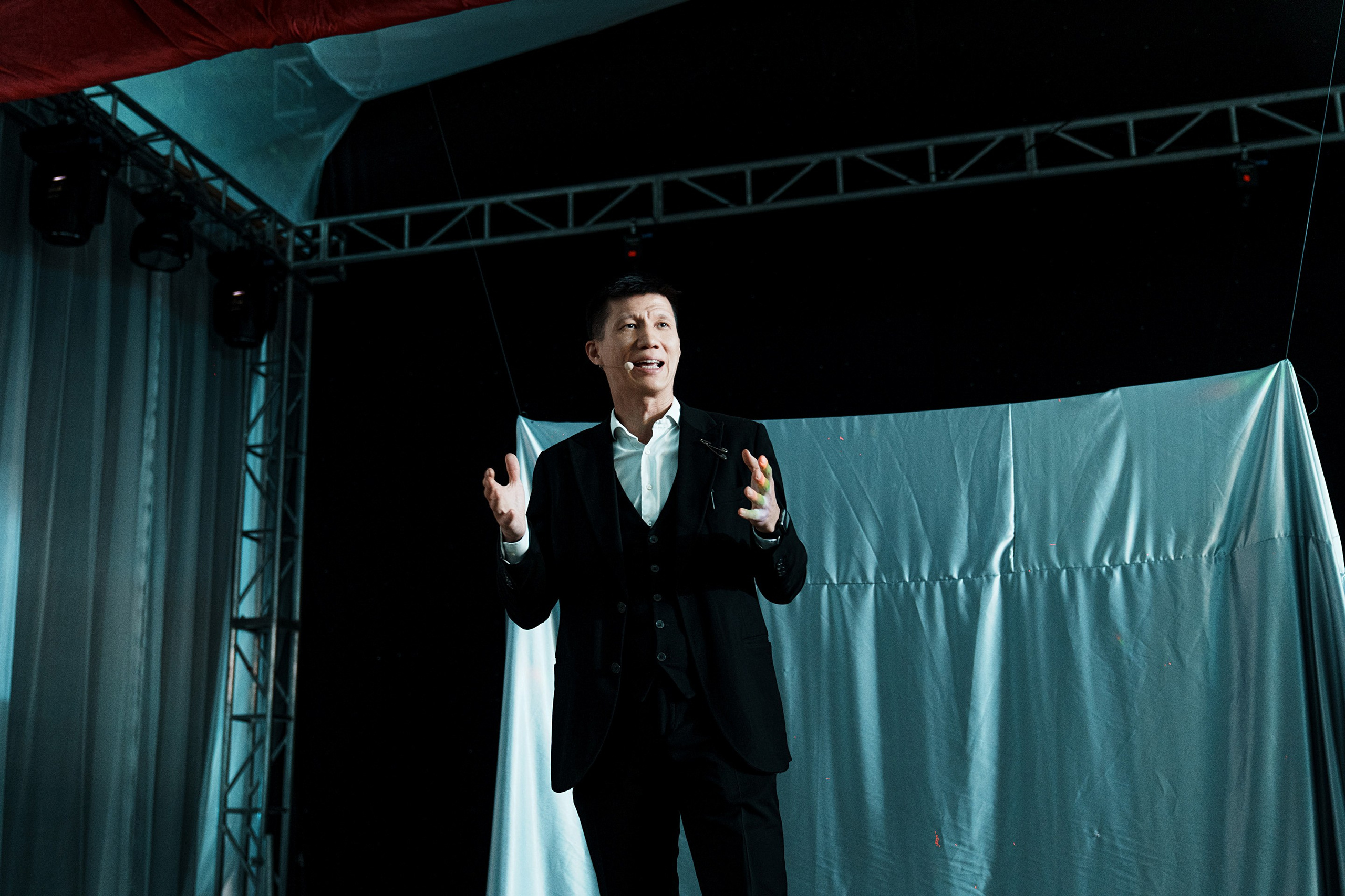 Презентация новой моделей JAC JS8. Фотограф TAULAN_1