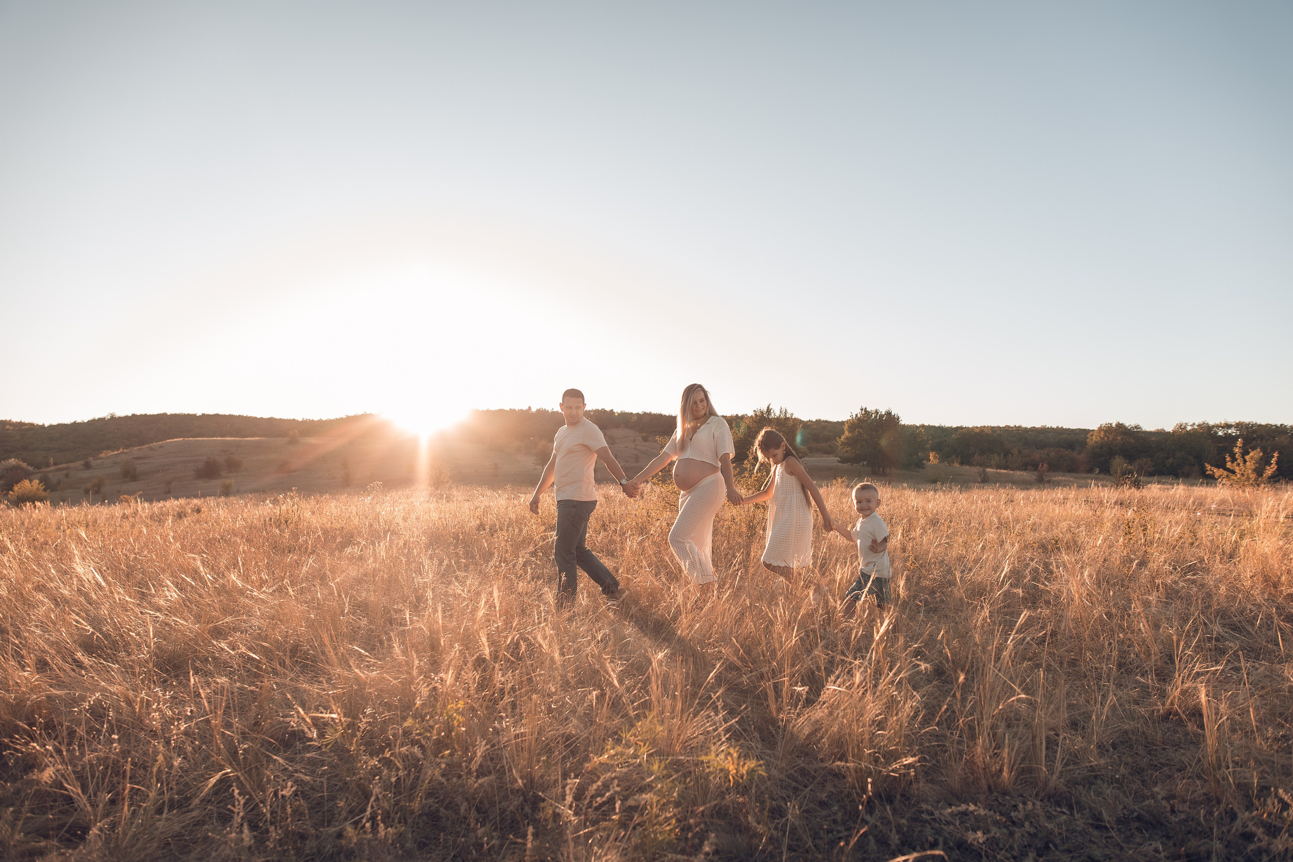 Настя и семья в ожидании. Главная