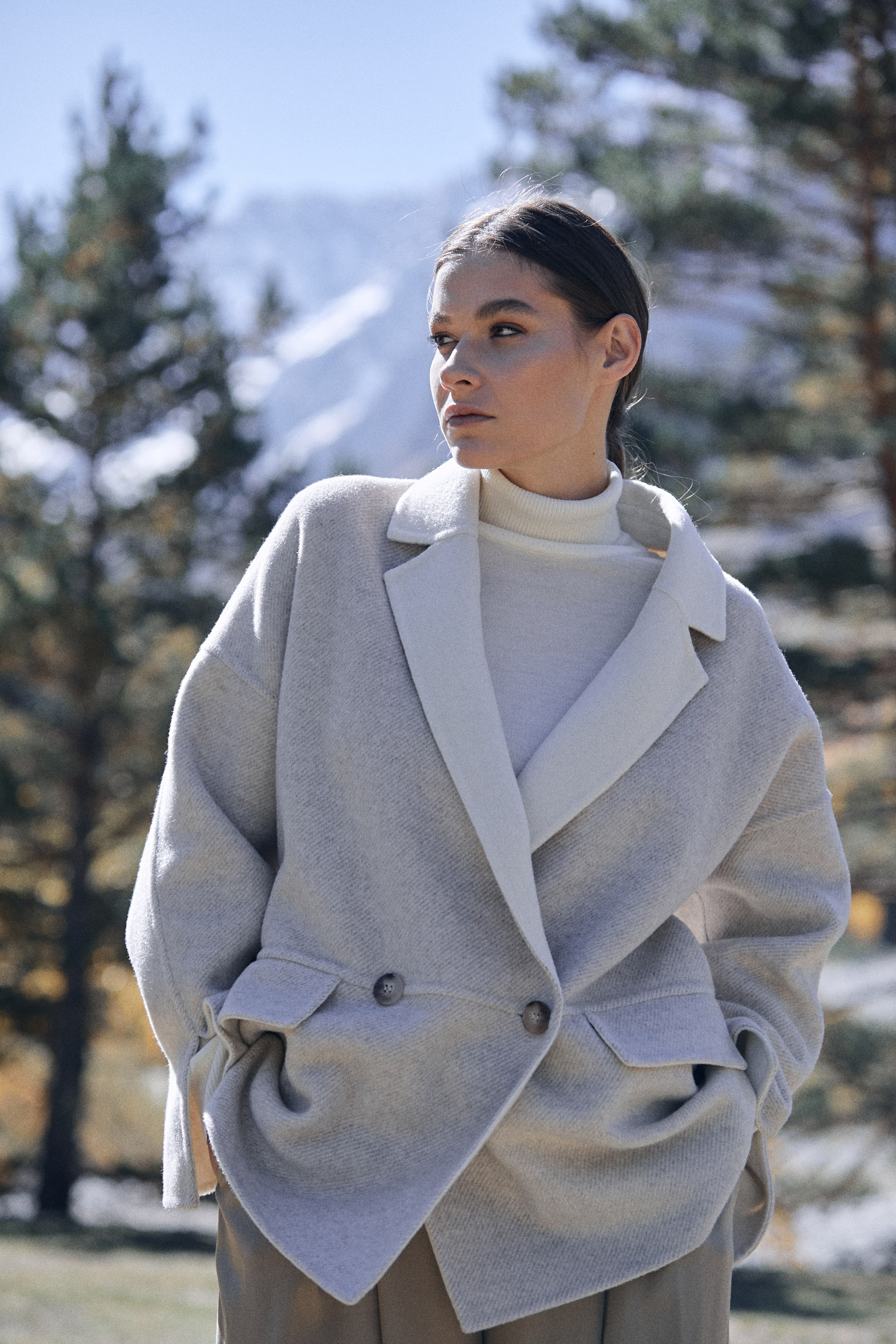 Съемка для бренда одежды в горах. Фотограф Продюсер в горах КБР / Москва  Нальчик Горы