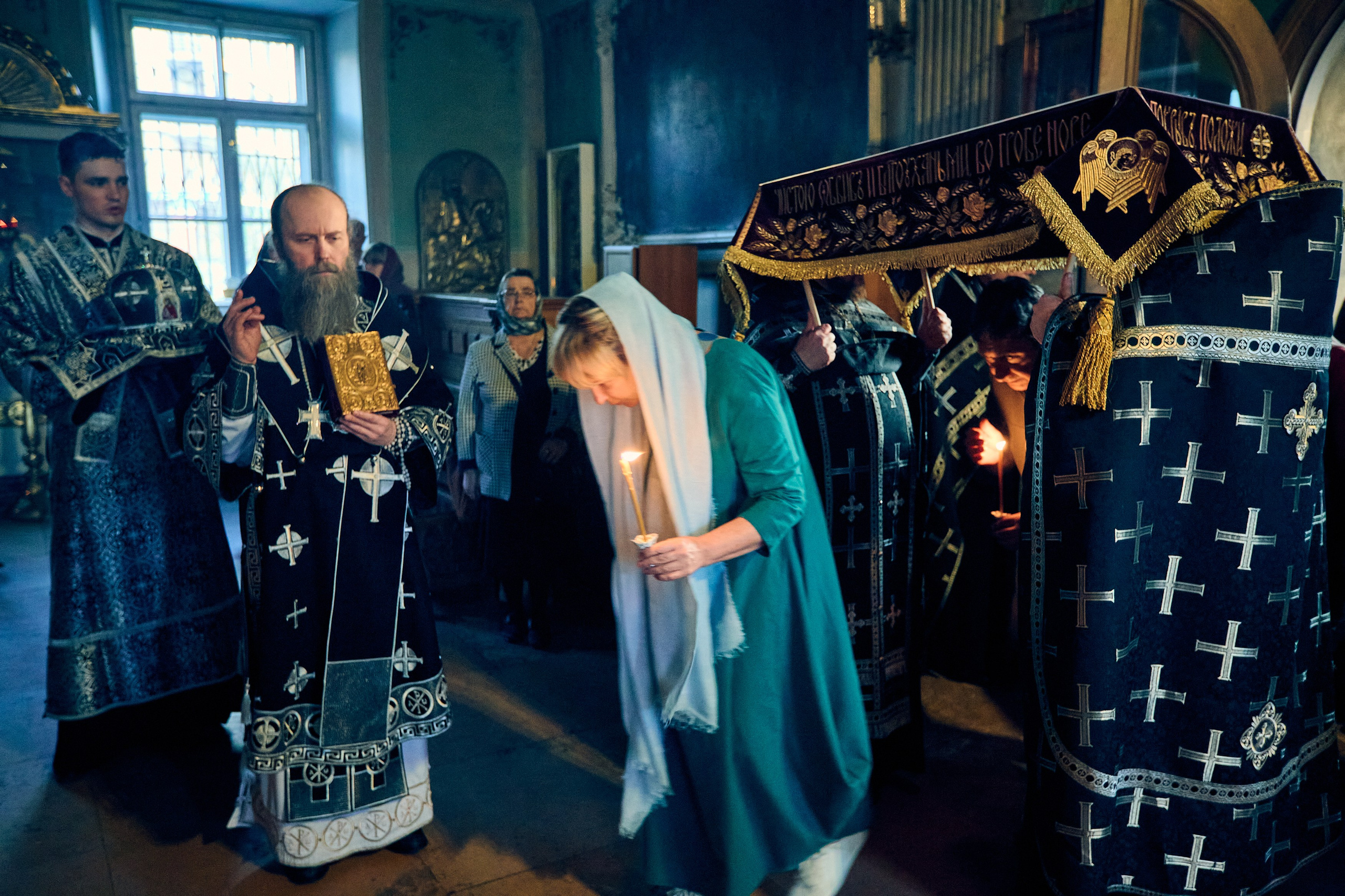 Утреня Погребение Спасителя. DMITRY MOISEENKO — фотограф, художник, топ-стилист