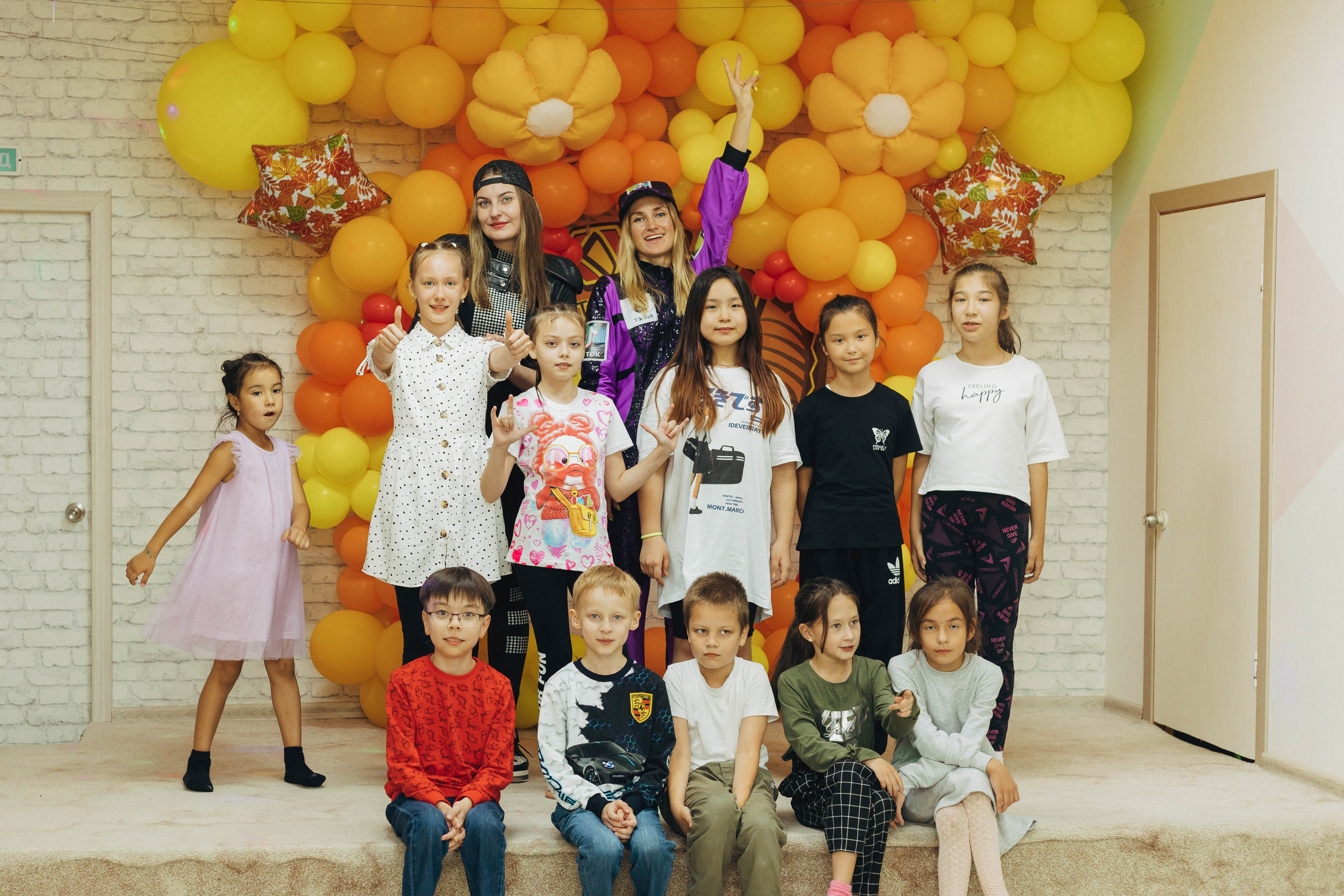 В стиле Уэнздей. Я Аракчеева Менслу — семейный и свадебный фотограф в Астрахани