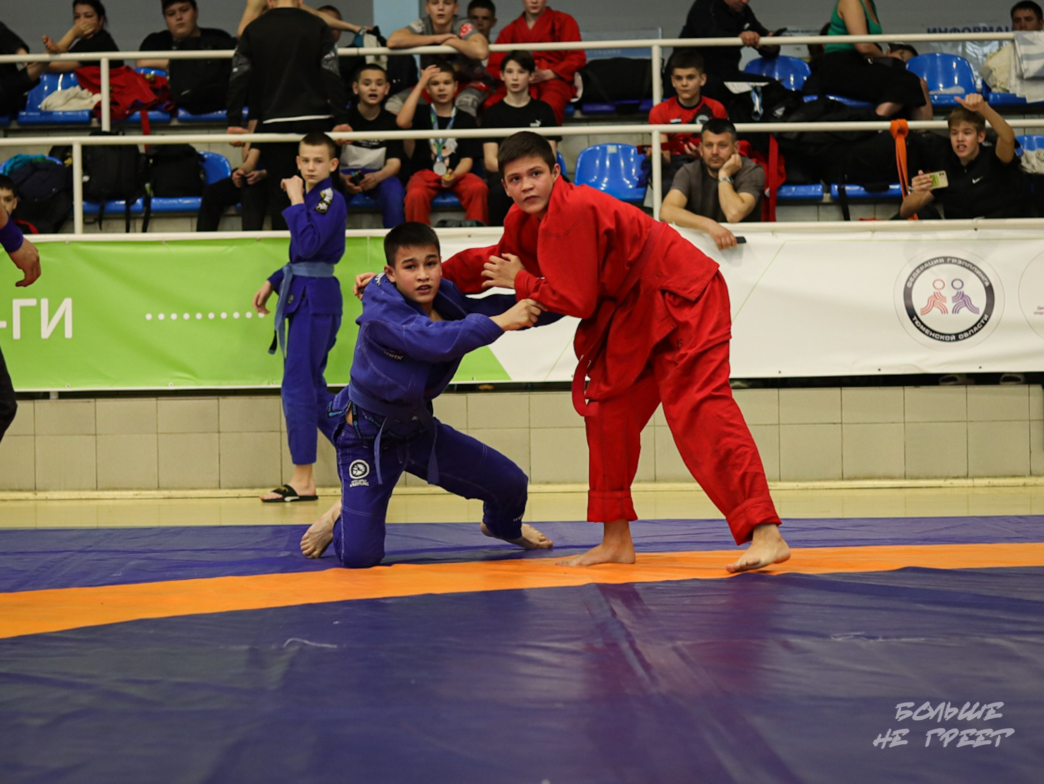 ПЕРВЕНСТВО УРФО ПО СПОРТИВНОЙ БОРЬБЕ ГРЭППЛИНГ И ГРЭППЛИНГ-ГИ. Больше не греет