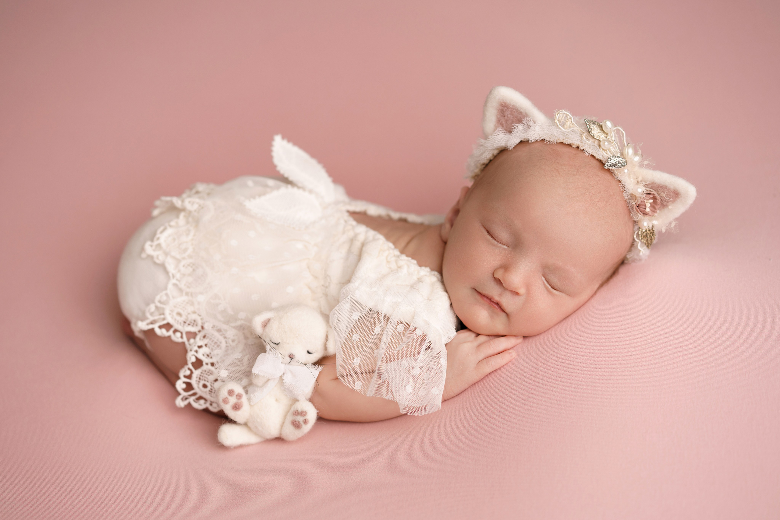 Фотосессия новорожденных | Галерея трогательных кадров малышей в стиле newborn. Фотосессия новорожденных в Москве и Московской области | Профессиональный фотограф newborn — Татьяна Иванова