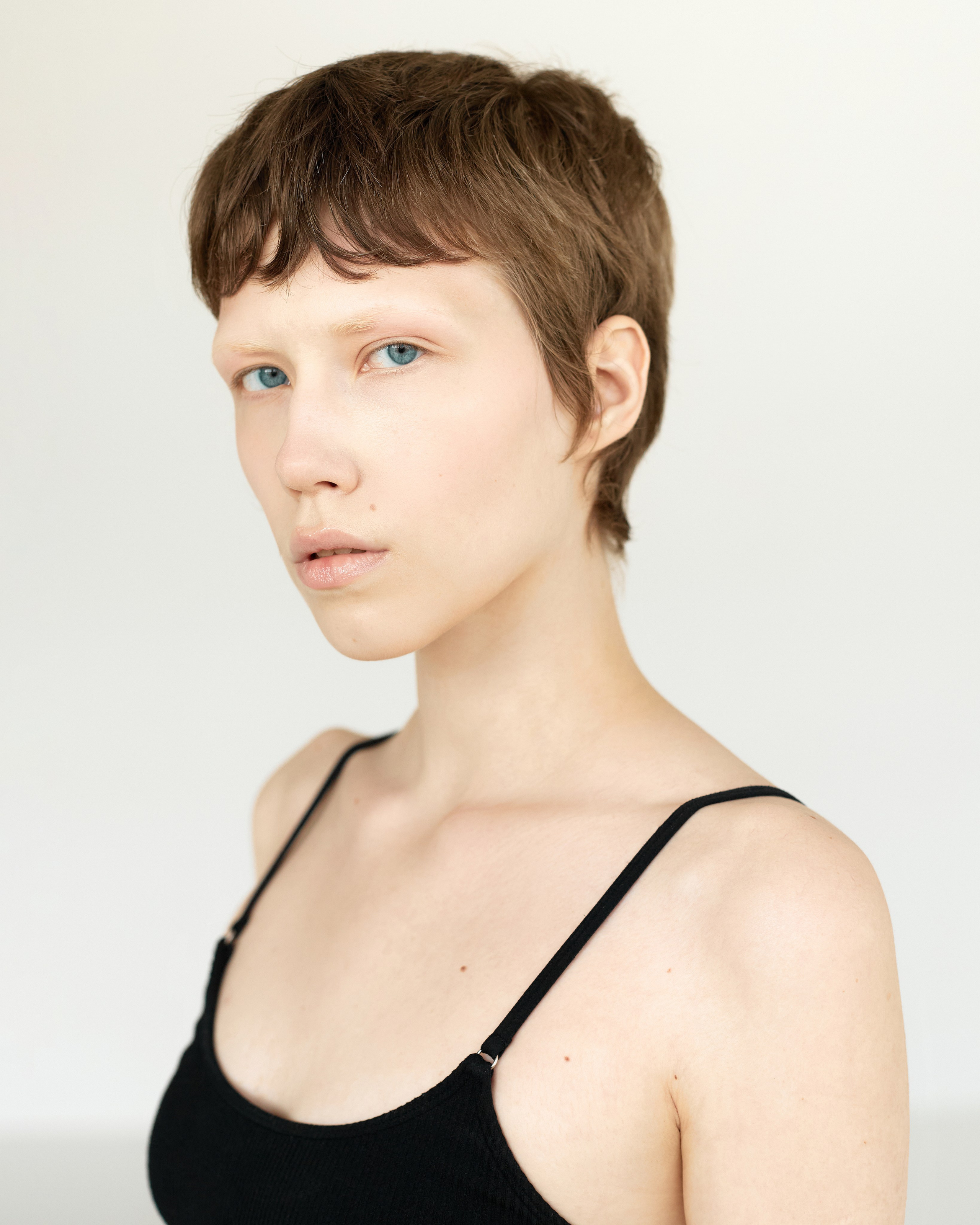 Snapshots (polaroids) — pret-a-porter Model Agency. Юрина Полина, фотограф из Екатеринбурга