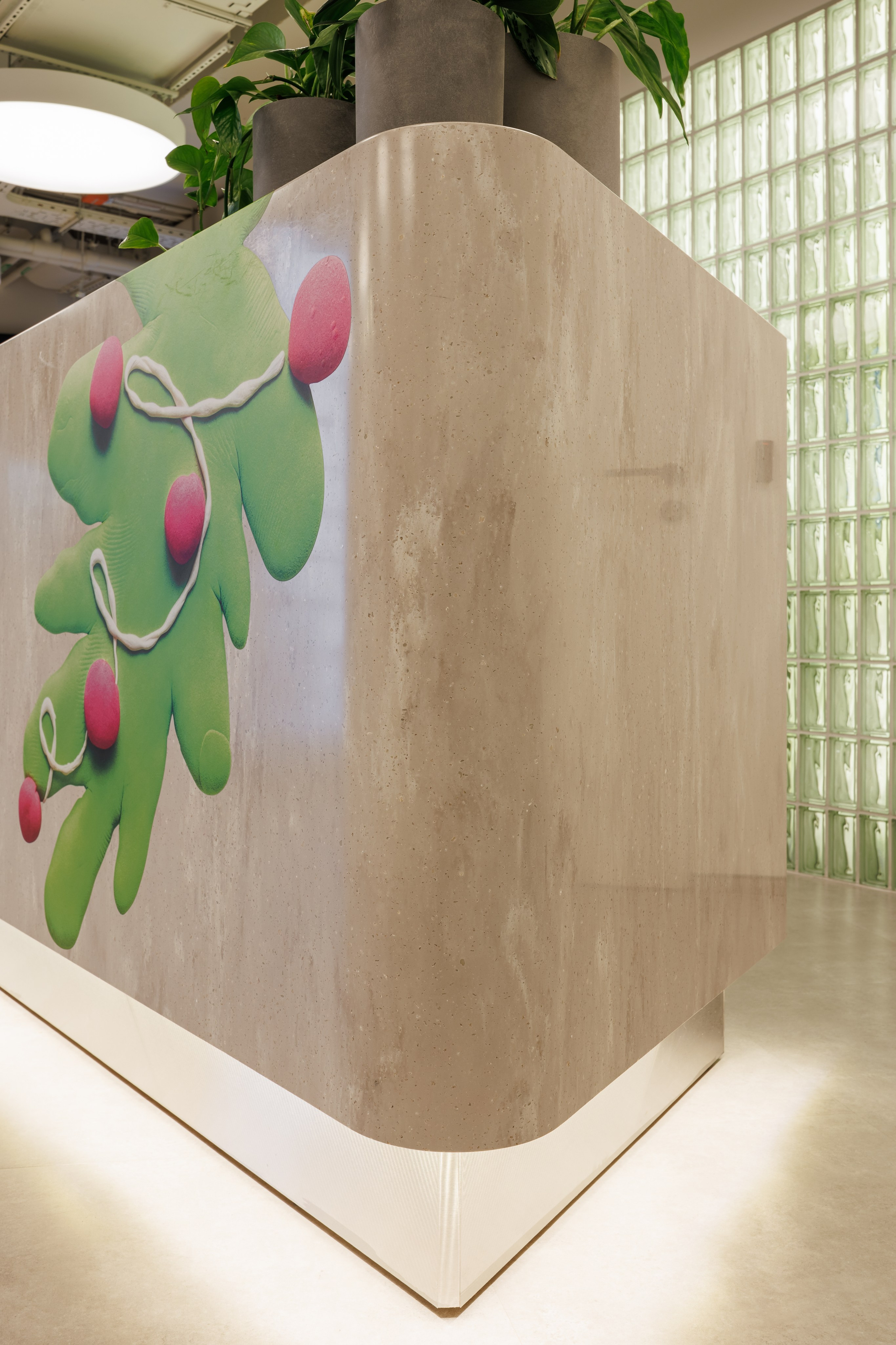 Стойки ресепшн, офис Яндекса