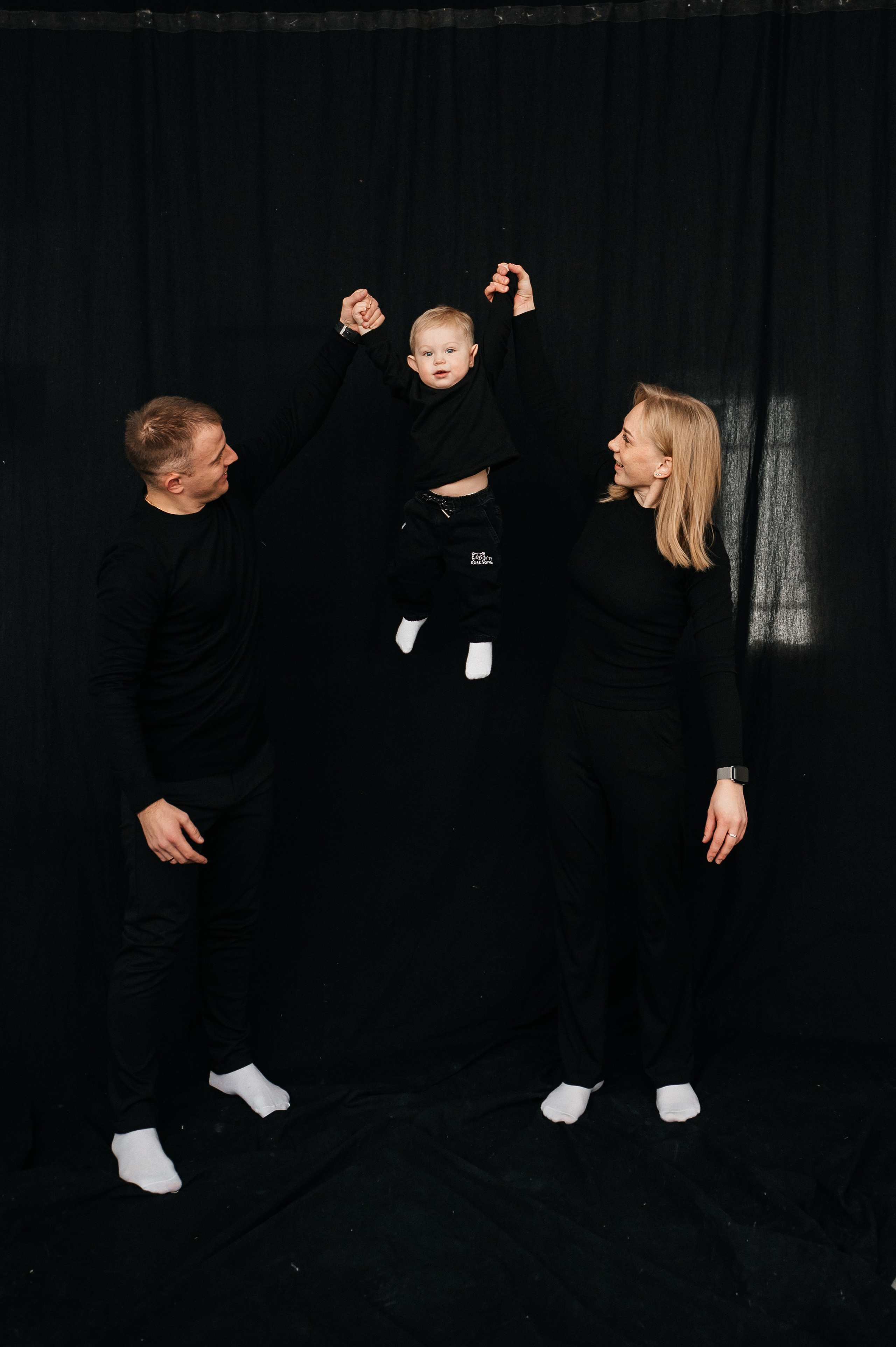 Ваня, Кристина и Мирон. Свадебный и семейный фотограф в городе Смоленске