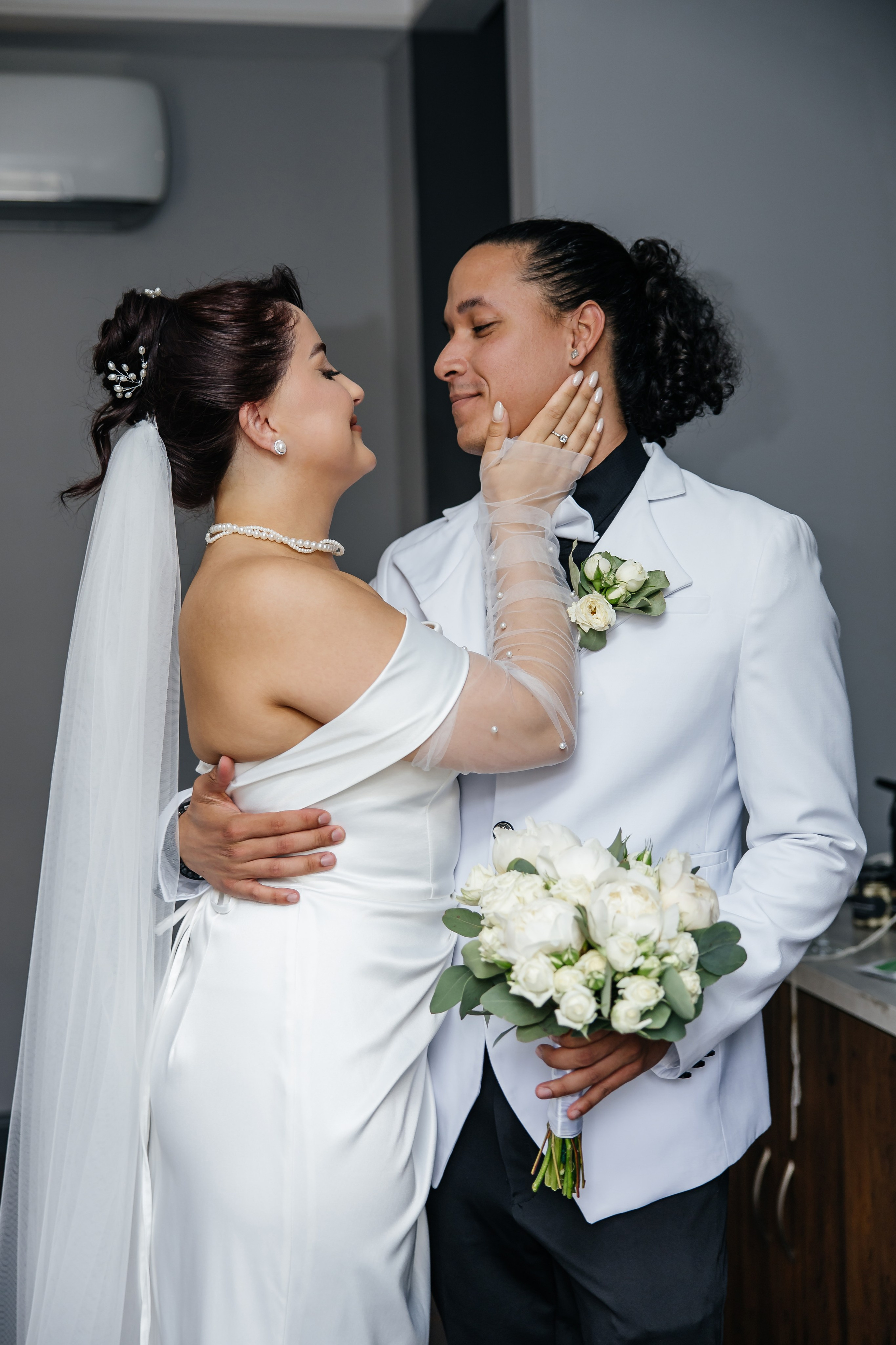 Сборы, прогулка, роспись. Фотограф, видеограф на свадьбу в Москве Никита Назаров