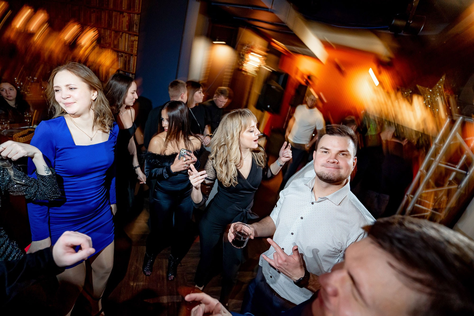 Новый год 2024 в Peoples. Сергей Кошкин. Репортажная и ивент-фотография в Сургуте