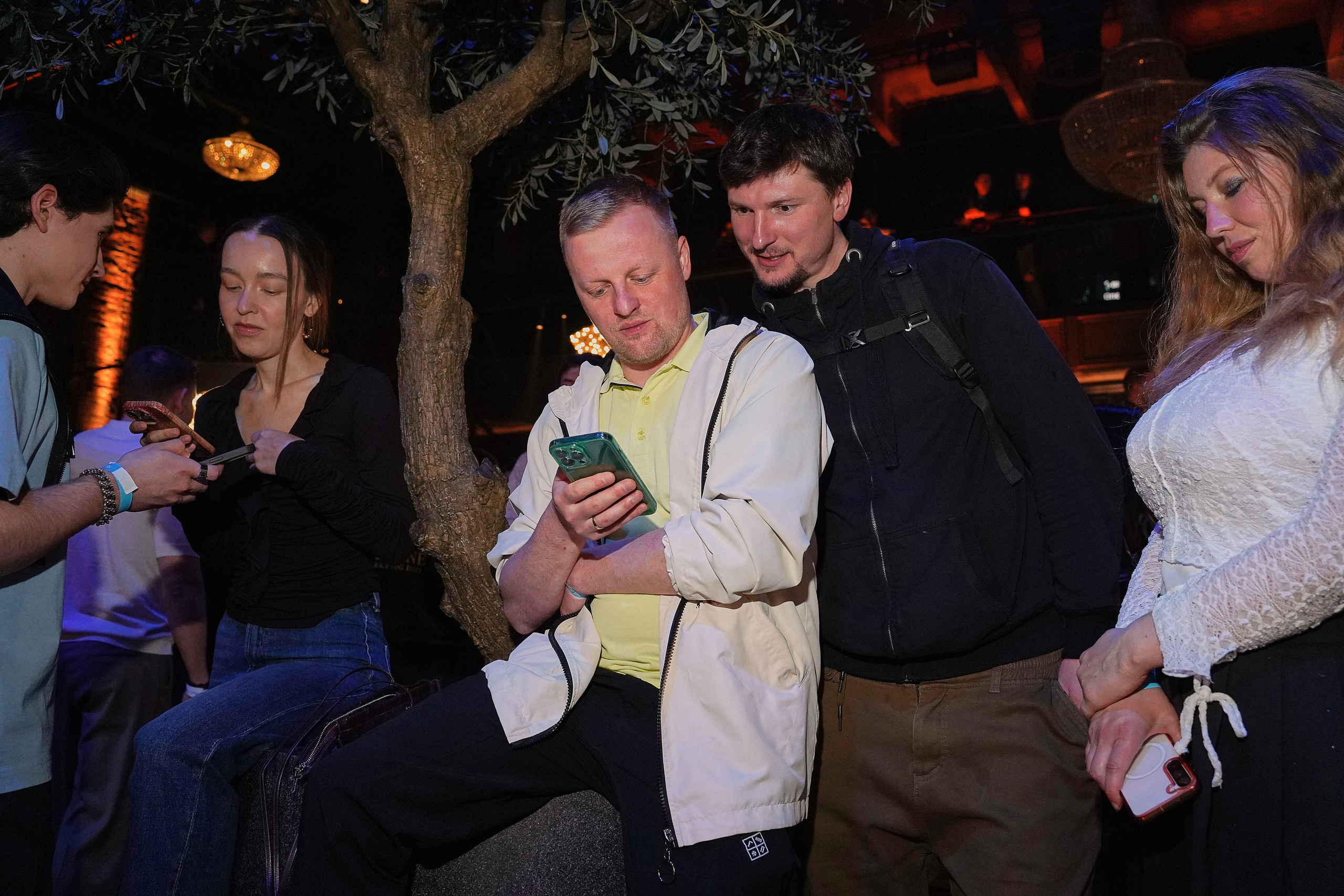 Bitget. Фотограф