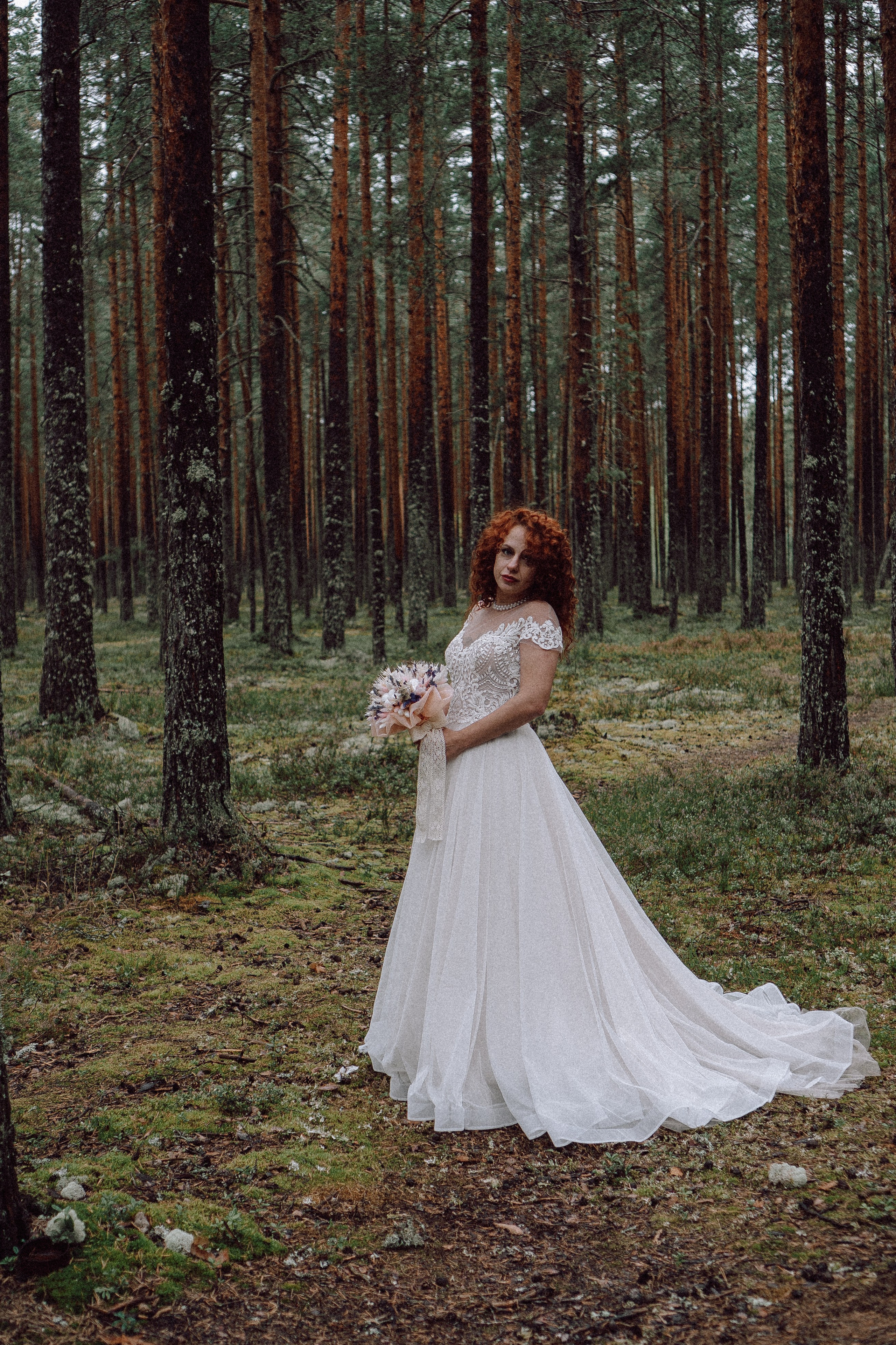 СВАДЕБНАЯ ФОТОСЕССИИЯ ПАРЫ В ГОРОДЕ ПРИОЗЕРСК В СОСНОВОМ ЛЕСУ И С ПИКАПОМ. Профессиональный фотограф, Санкт-Петербург — Виктория Богомолова