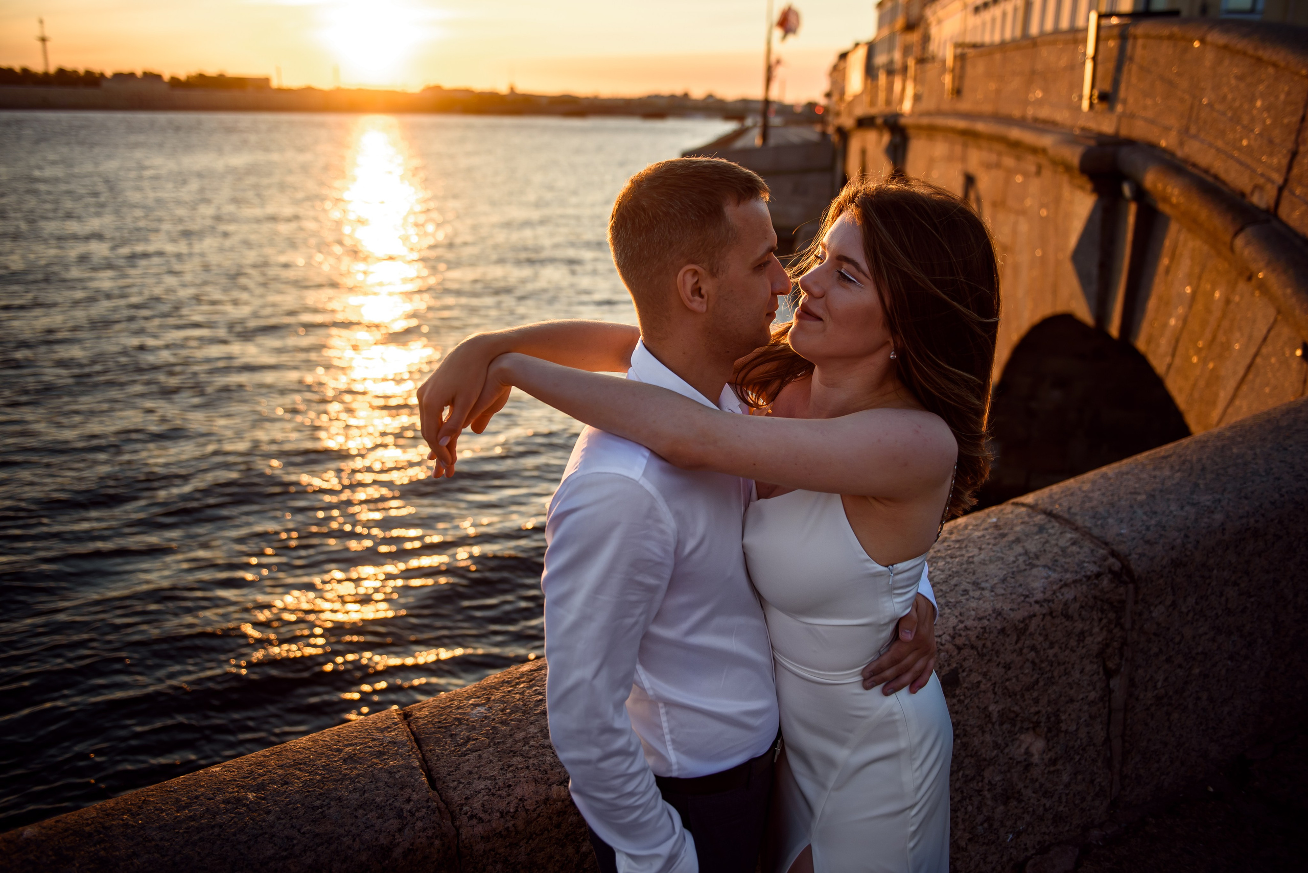 Лавстори. Анастасия Петрович фотограф, фотокорреспондент в Москве и Санкт-Петербурге. Фотосъёмка репортажа, мероприятия, корпоративная съёмка, контент