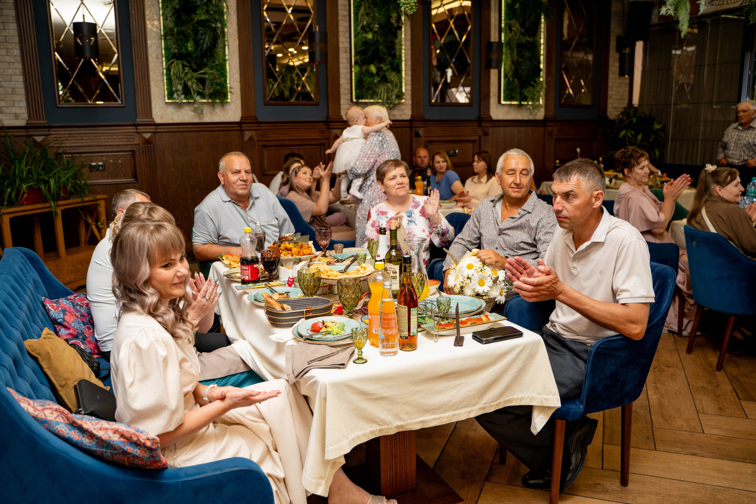 Данил и Анастасия. Видеосьемка, фотосьемка свадеб, юбилеев, утренников в Краснодарском кр