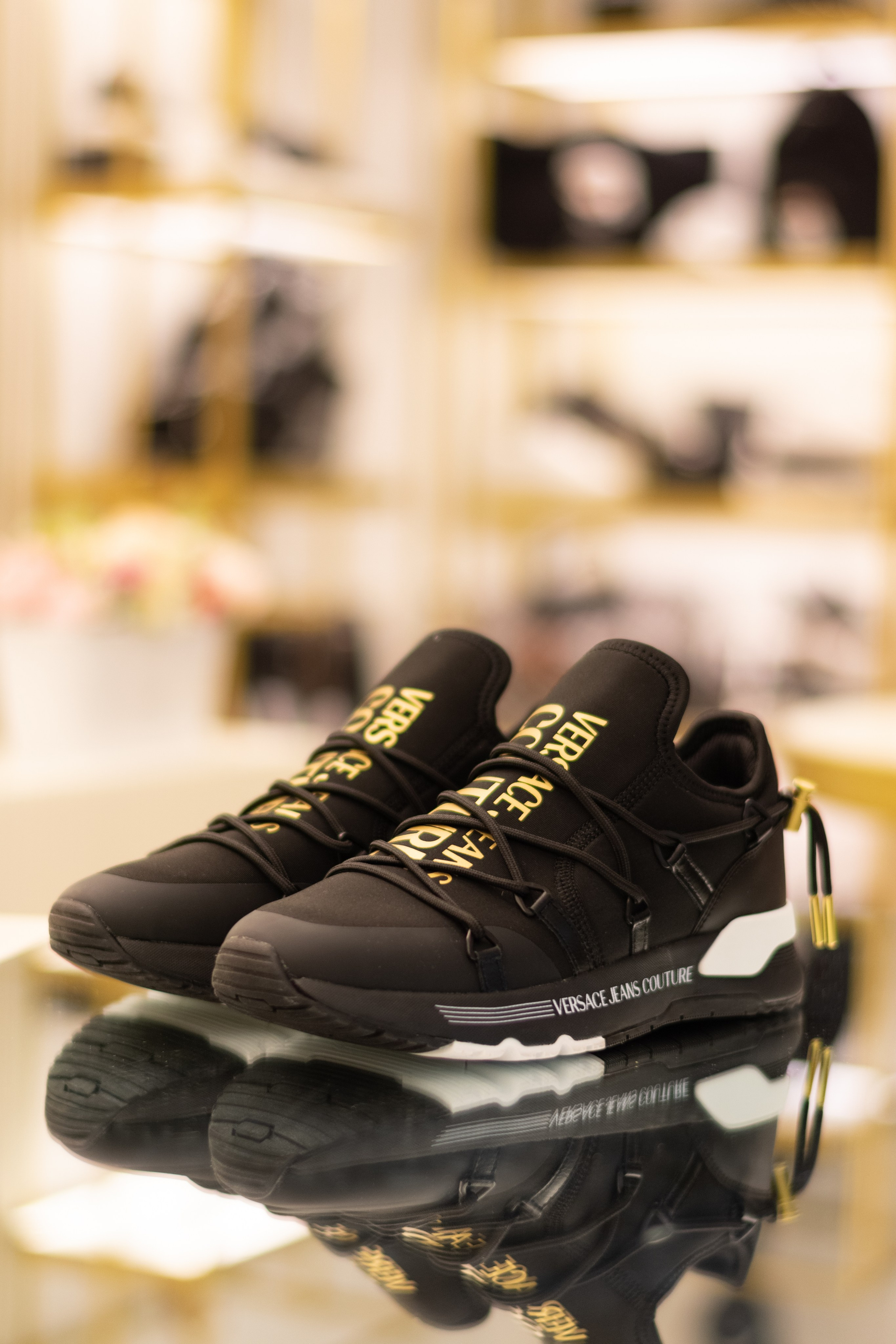 Для организаций. Предметная фотосессия для обувного магазина Capsula. Фотограф/видеограф Богдан Голованов