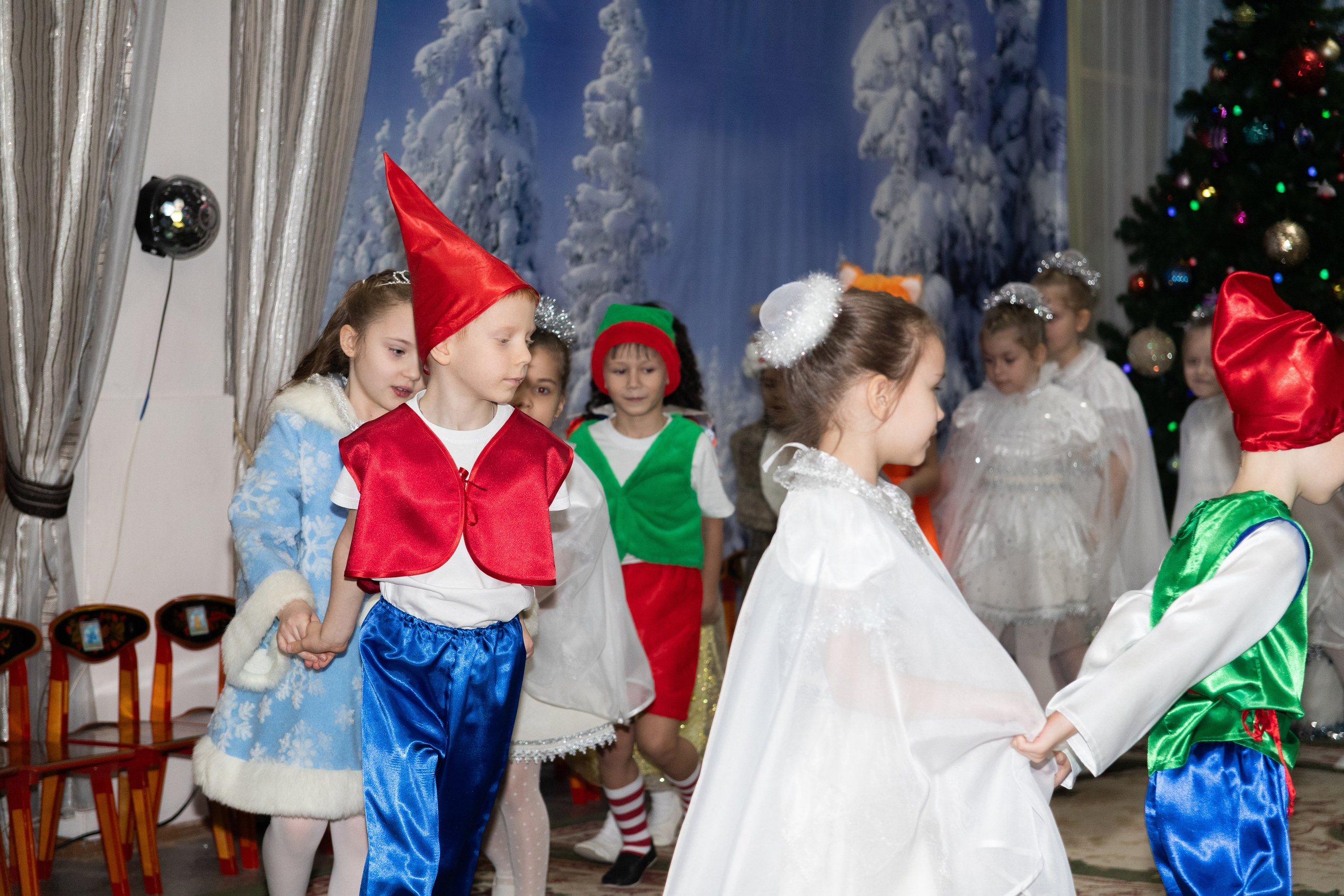 Новогодний утренник подготовительной группы. Индивидуальный и свадебный фотограф в Москве, Электростали и Туле Кадейкина Екатерина