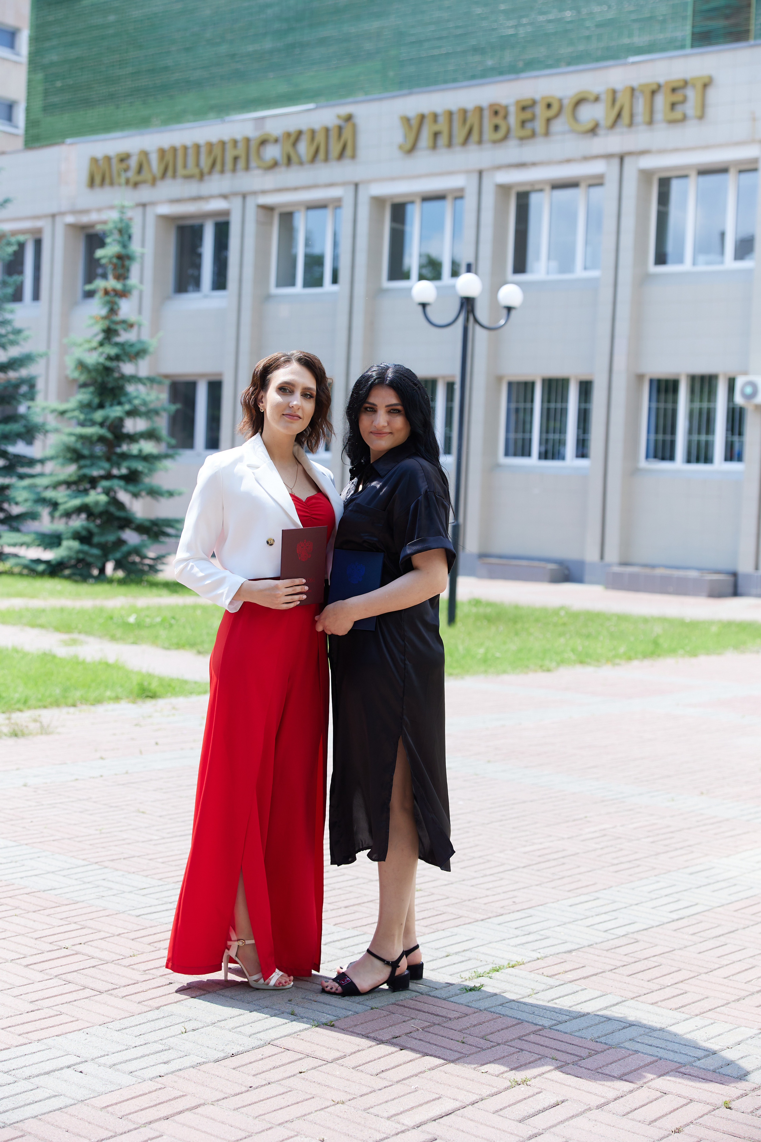 Выпускной медицинский университет