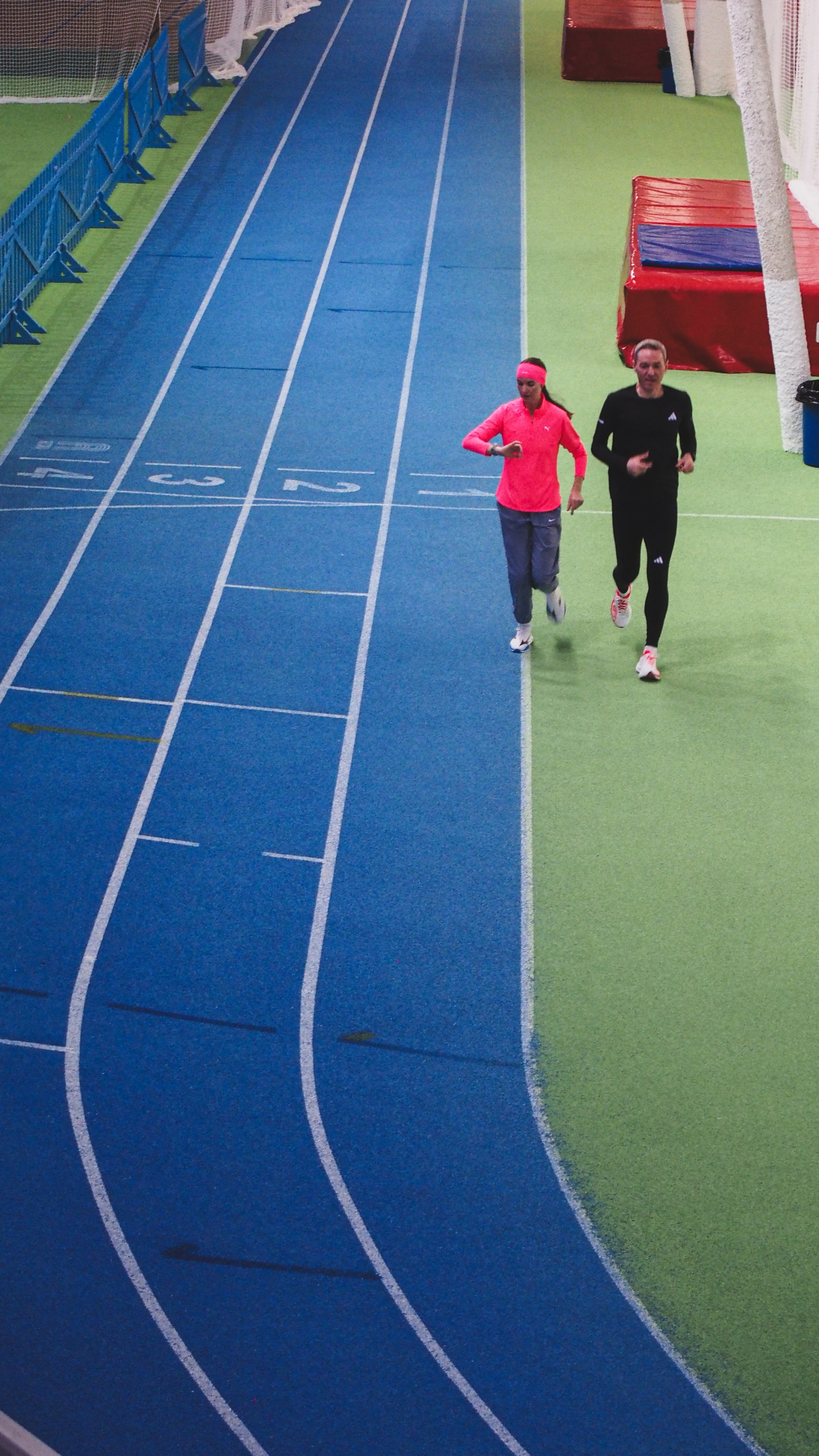 Манеж Луч. Recro