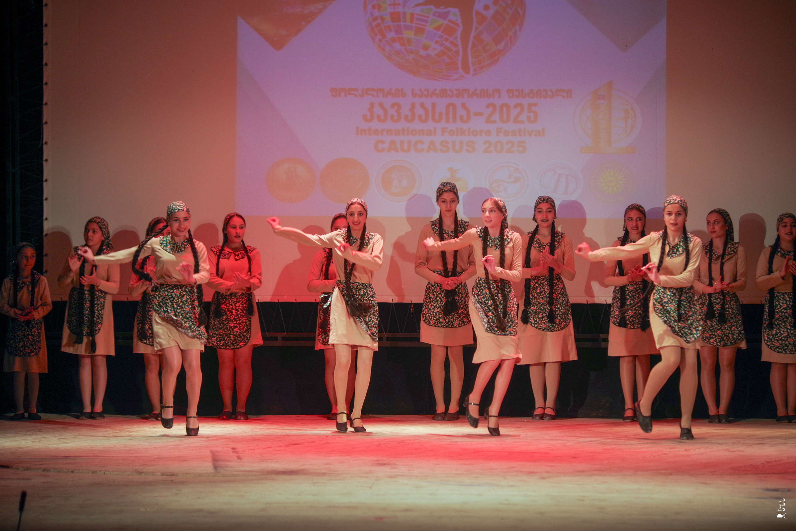 Танцы в прекрасном Они. Портретный фотограф Денис Милютин