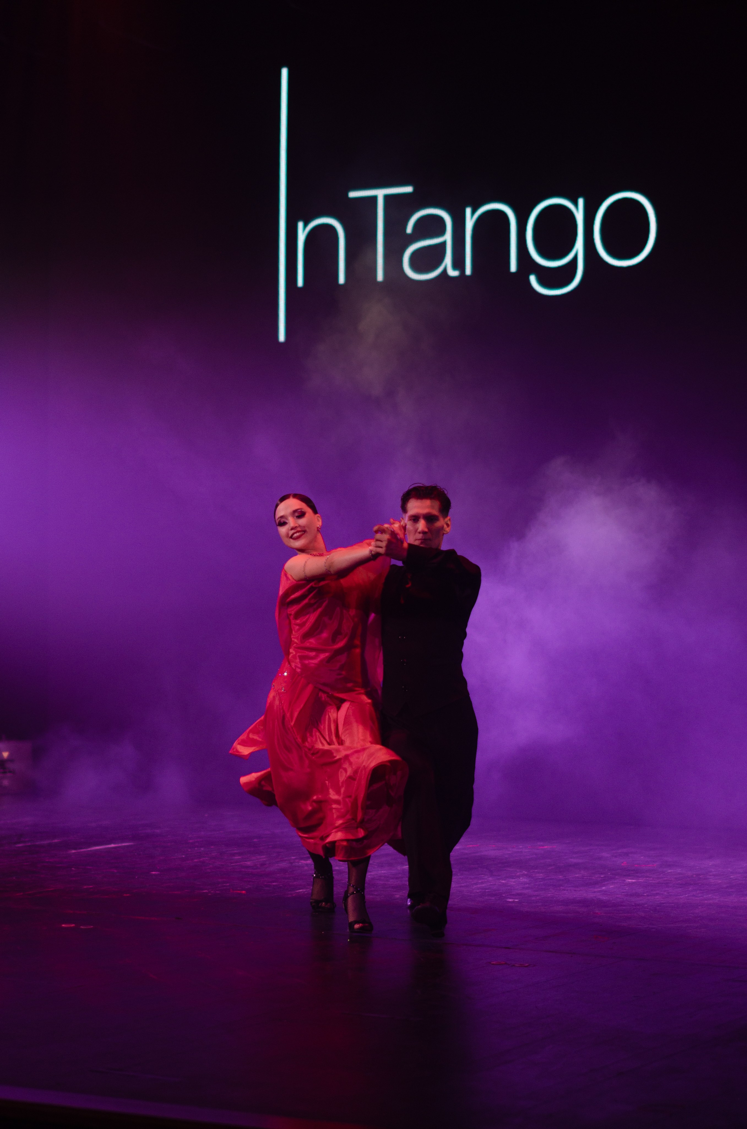 Фоторепортаж танцевального мероприятия. Денисова Аля — фотограф для парных съемок и индивидуальных историй в Барнауле