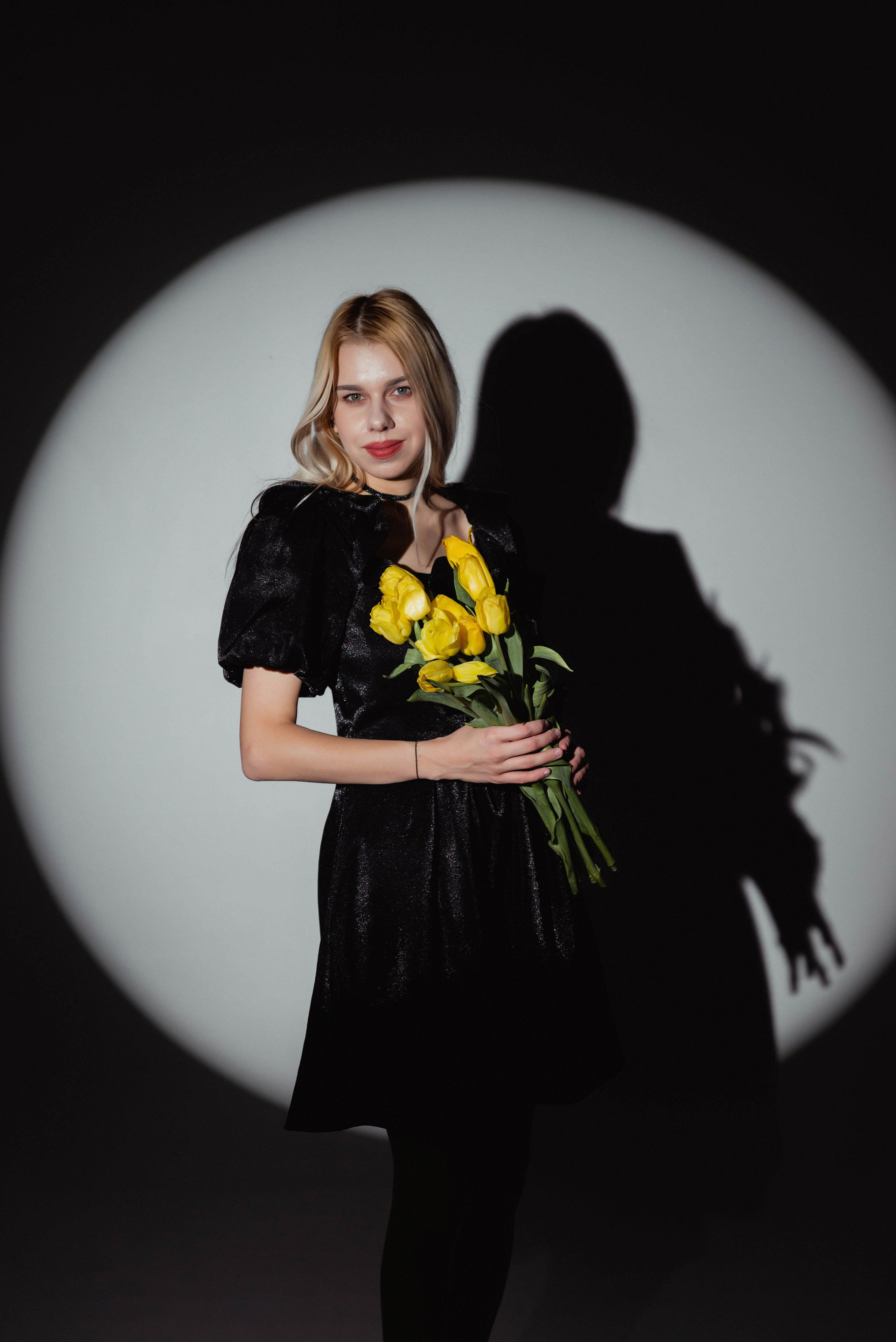 Женские портреты. Айсылу Счастливая — Фотограф | Ретушёр | Нейрокреатор