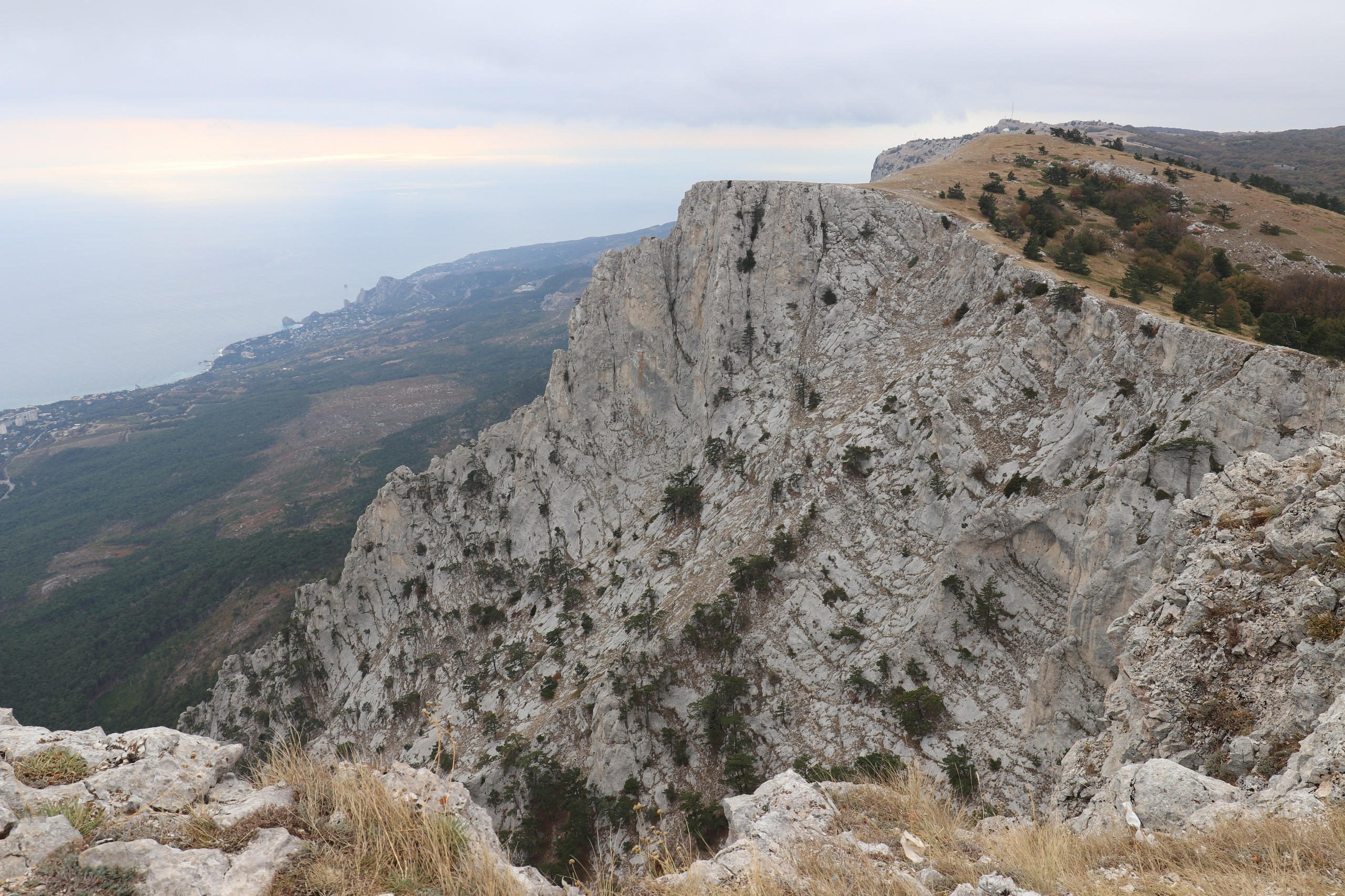 Крым. ЮБК (Фиолент, Ай-Петри, Роман-Кош). Знакомство. Октябрь 2017. Путешественник-фотограф из Санкт-Петербурга Татьяна Свистулина