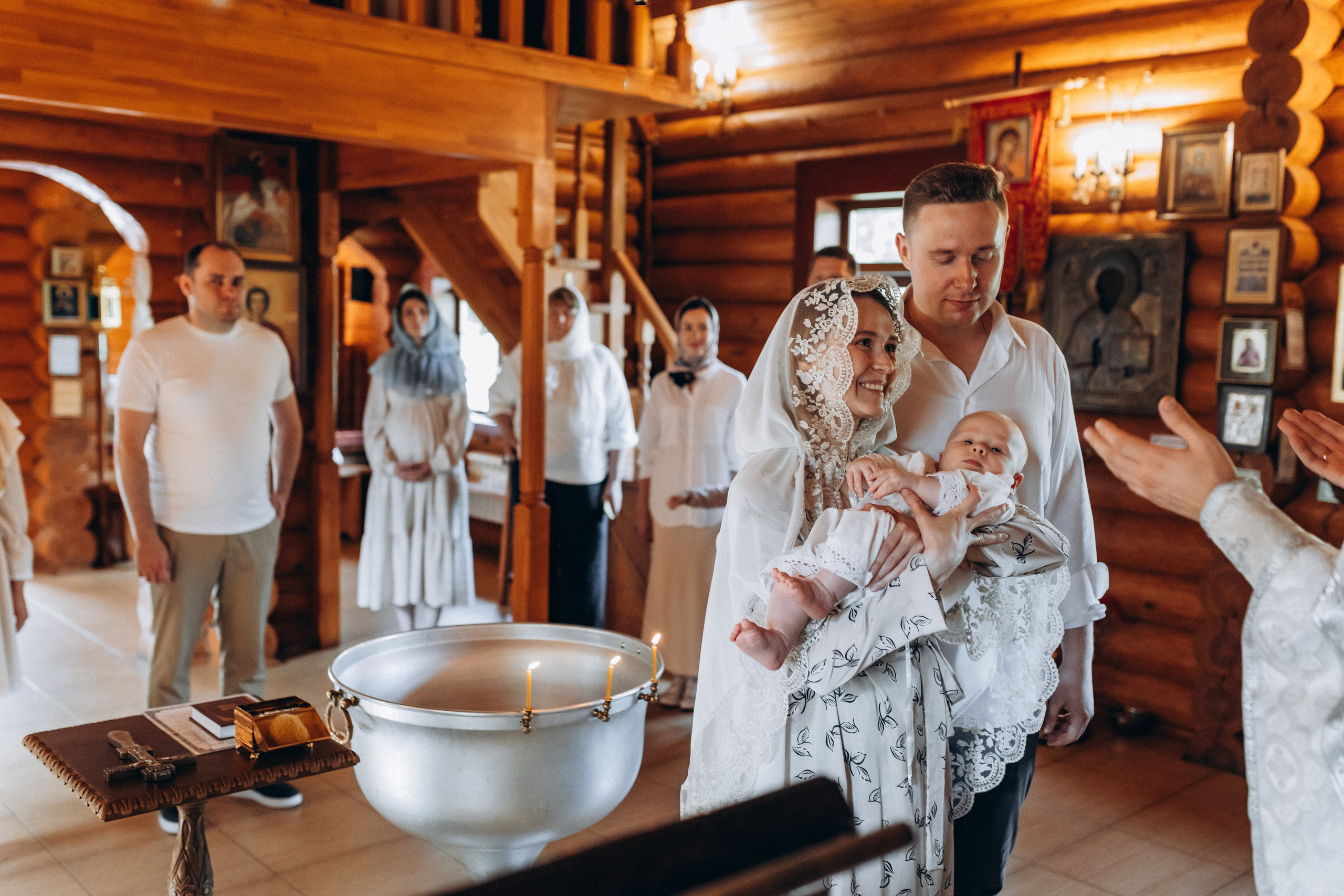 Таинство крещения Льва Церковь Илии Пророка в Новоивановском. Семейный и женский фотограф в Москве Коновалова Олеся