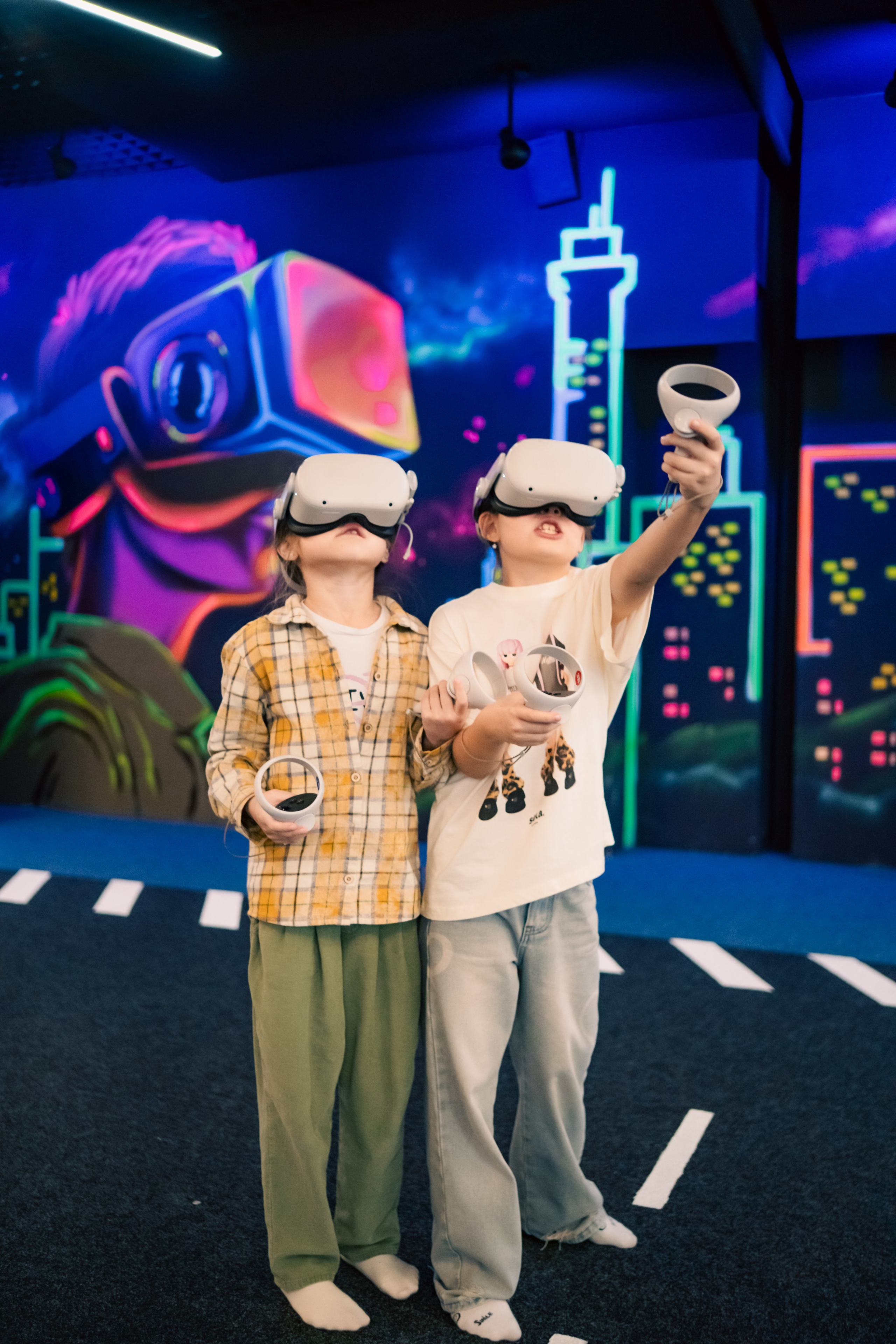 VR April-May. Felixtones