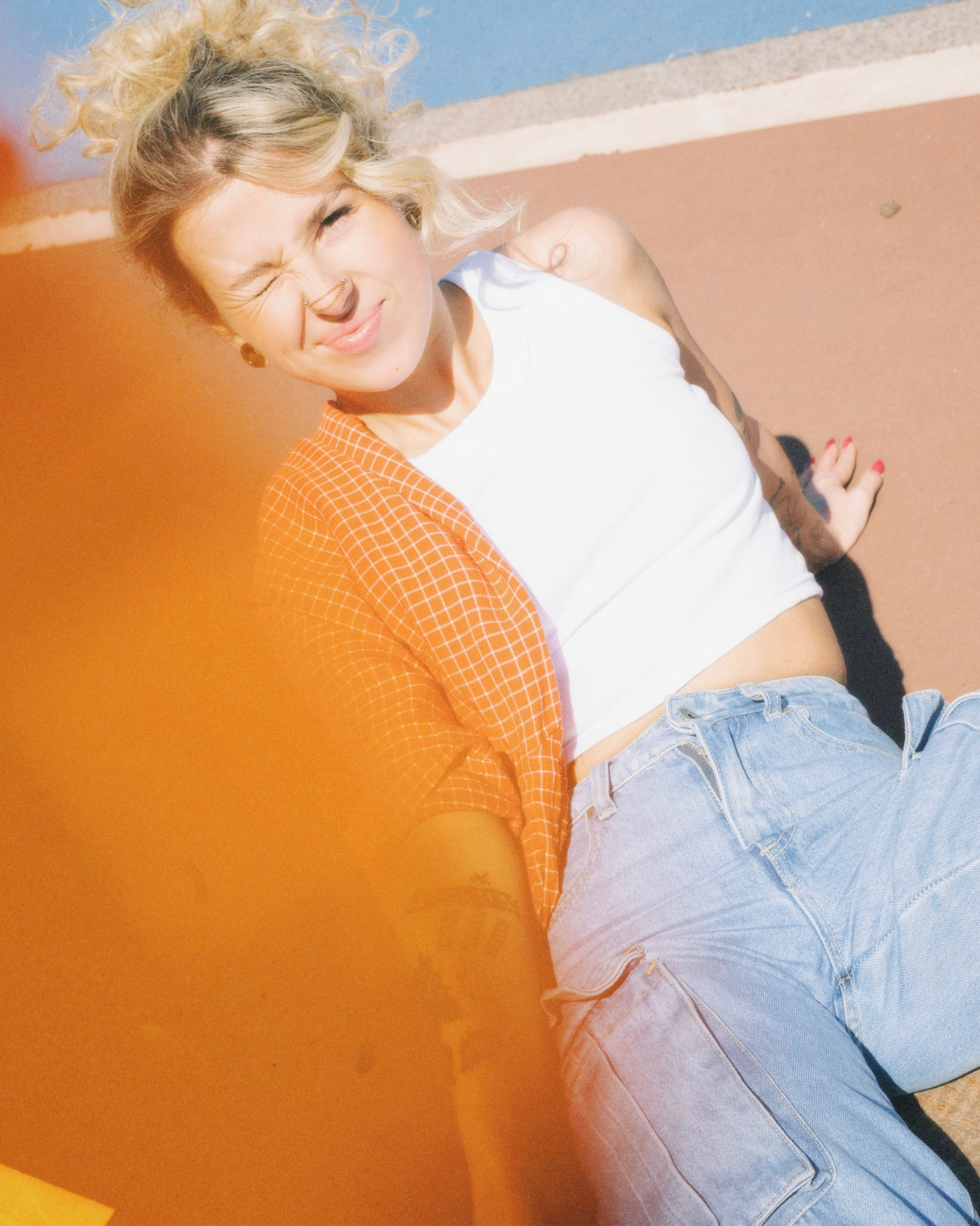 Maybee на лонгборде. Главная