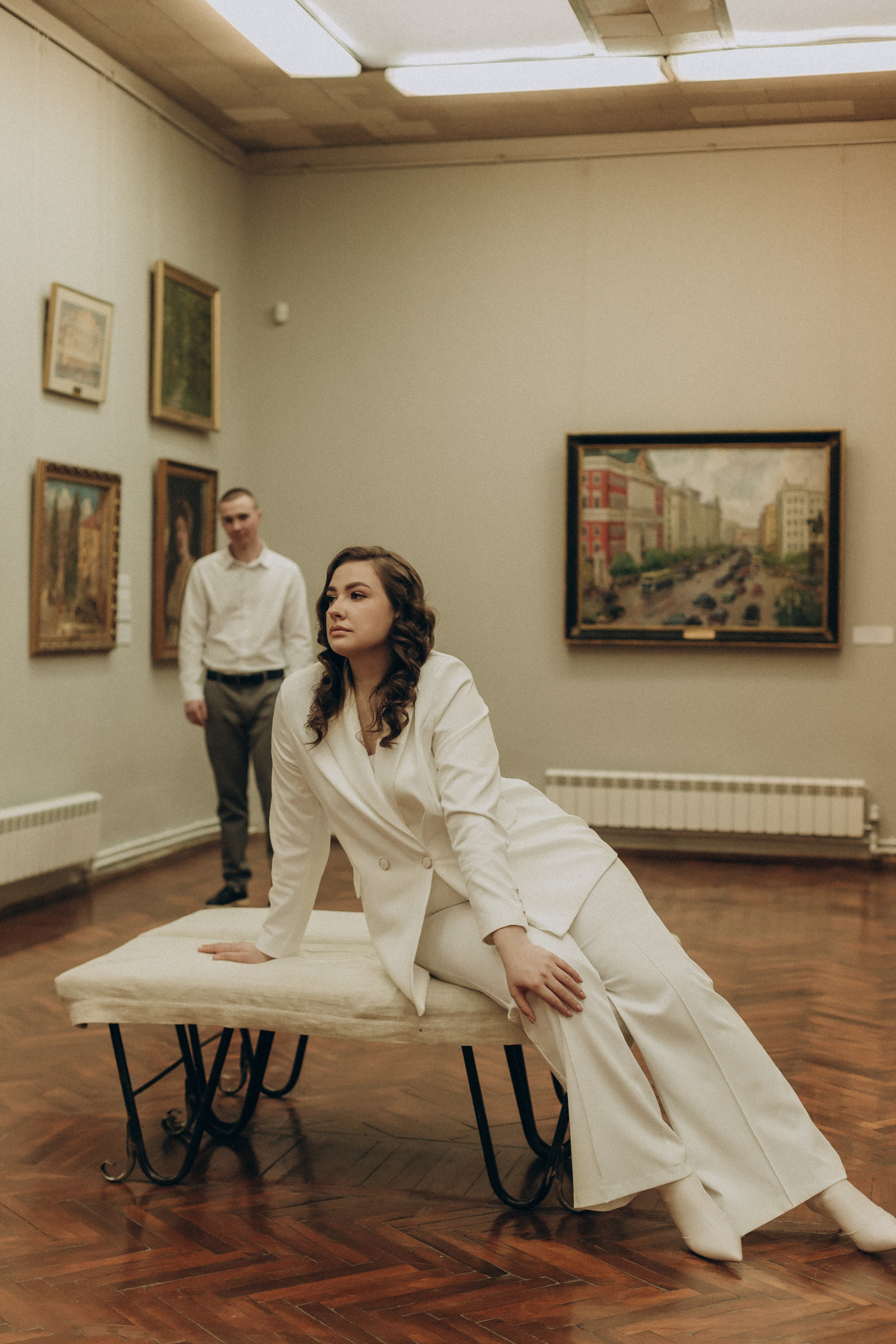 Нежность на фоне искусства. Свадебный фотограф Илья Бринк