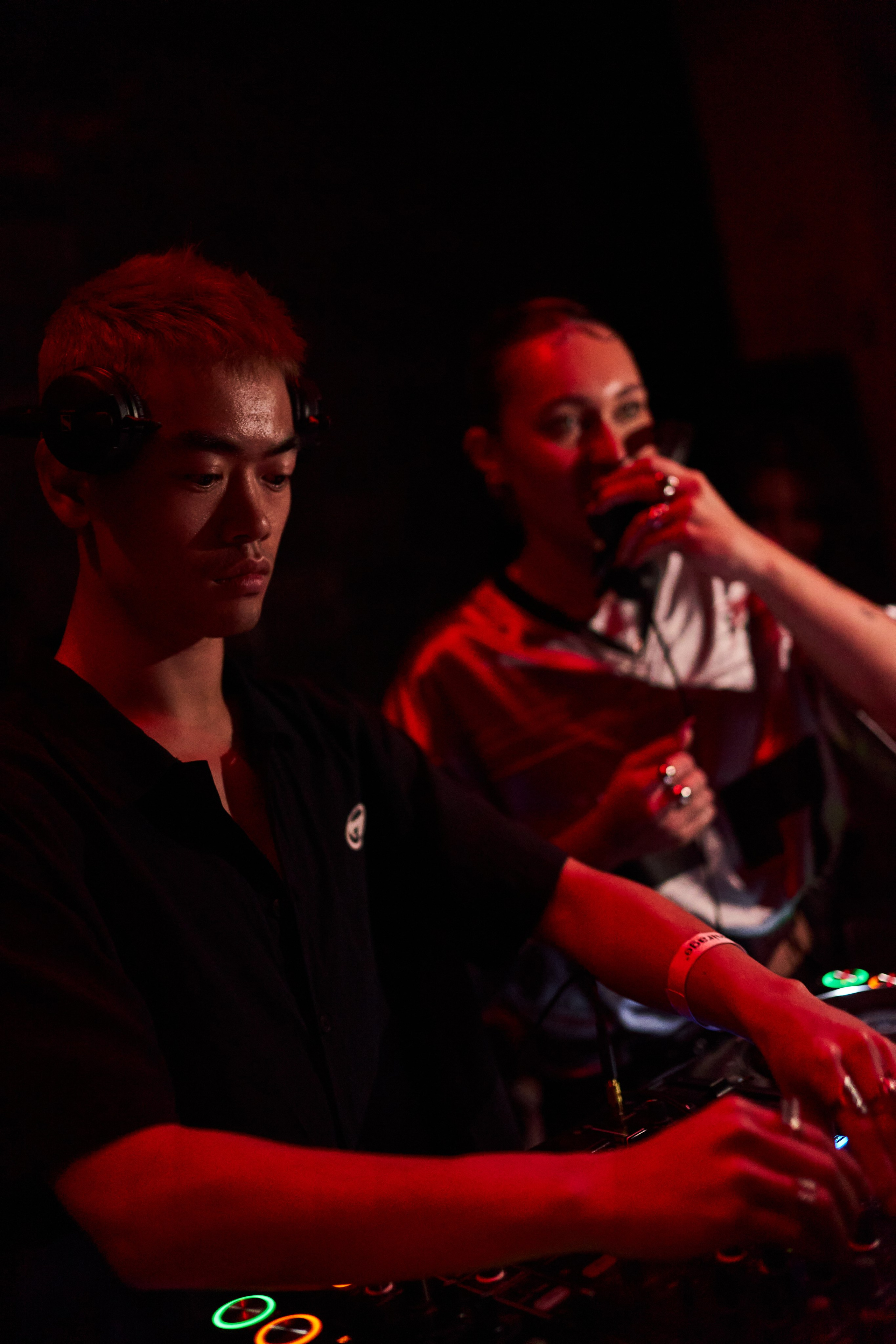 Mirage x Salute Honey. Коммерческий и репортажный фотограф в Санкт-Петербурге — Туся Сушка