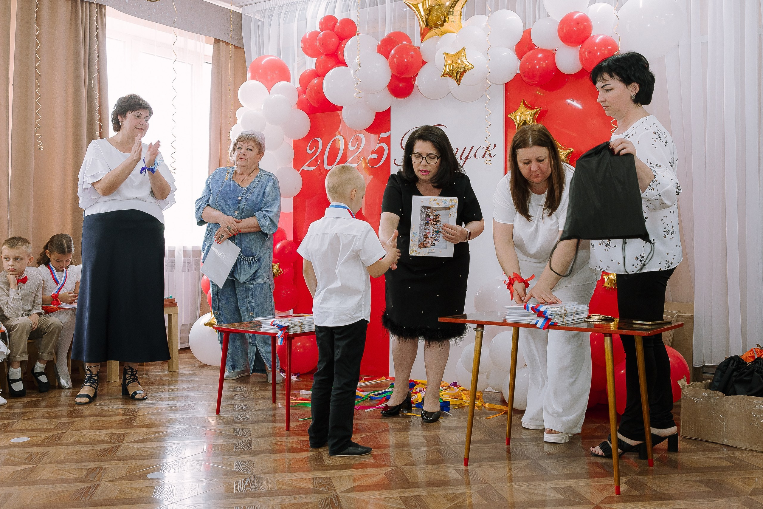 Выпускной в ДС 26. Выпускные альбомы Натальи Бутко: Новороссийск, Анапа, Геленджик