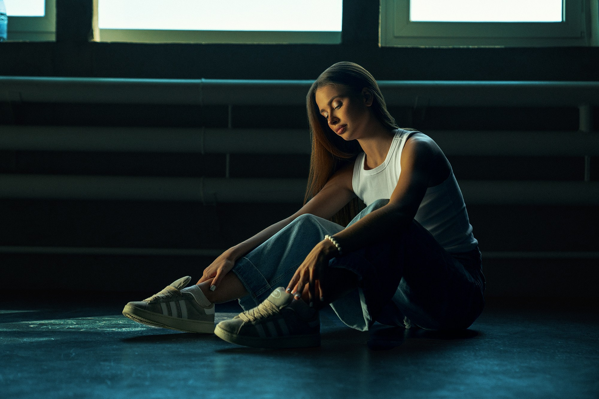 Eva фотосъемка в студии с песком. Фотограф Мещанин Юрий