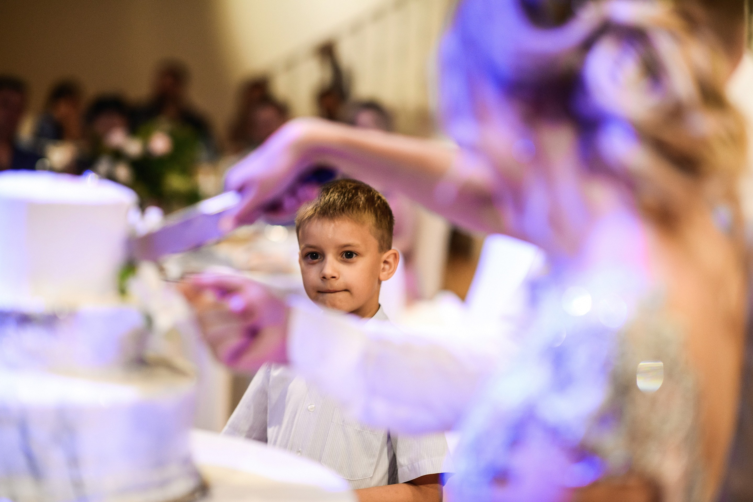 💐 Радик и Яна — душевная загородная свадьба в Villatic | Теплые фото под Красноярском. 📸 Свадебный и семейный фотограф в Красноярске Тихомиров Евгений | 17 лет опыта | 800+ свадеб