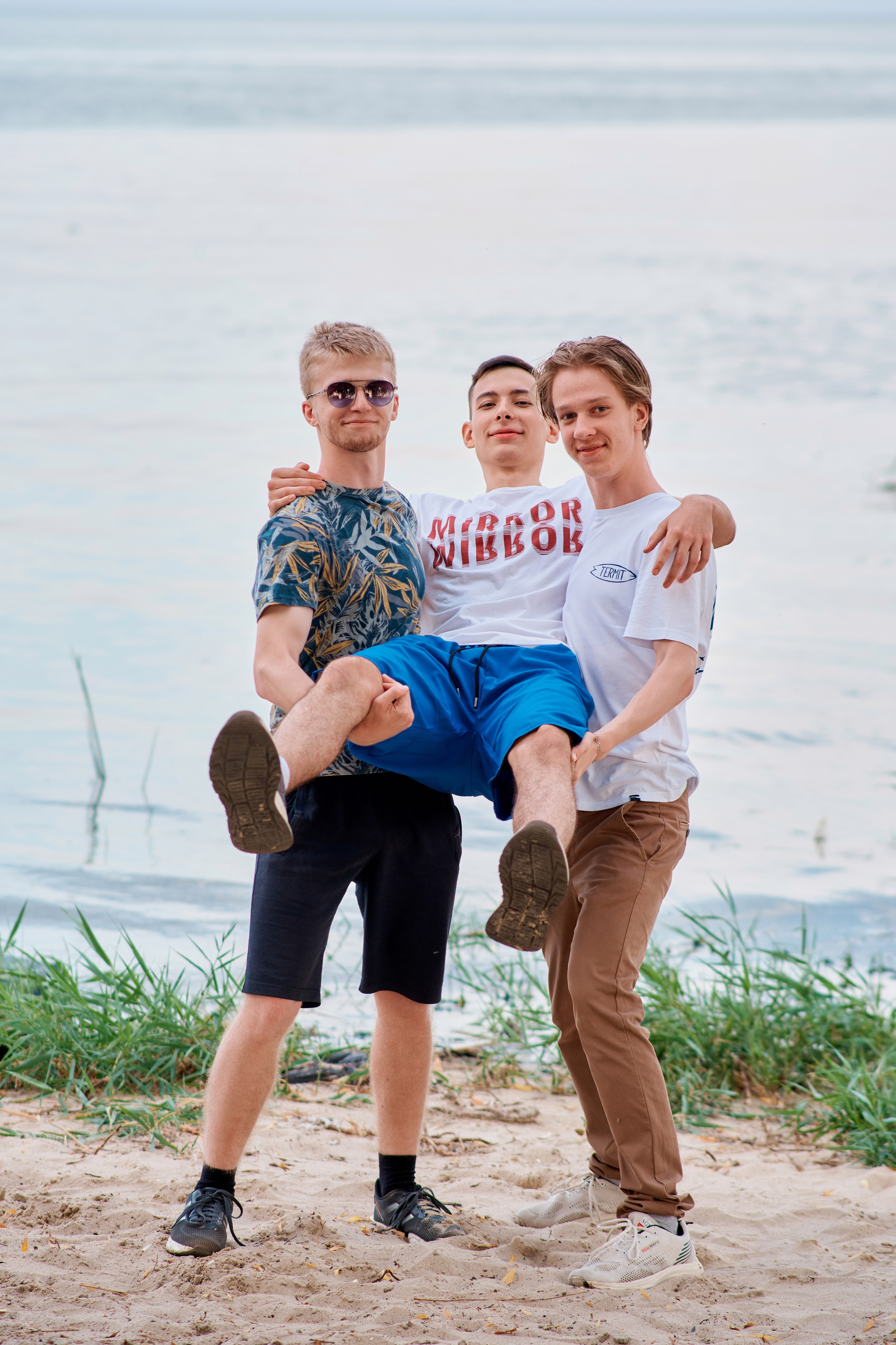 Съемка выпускников «Пикник у моря». Фотограф Таганрог Анна Трайжон