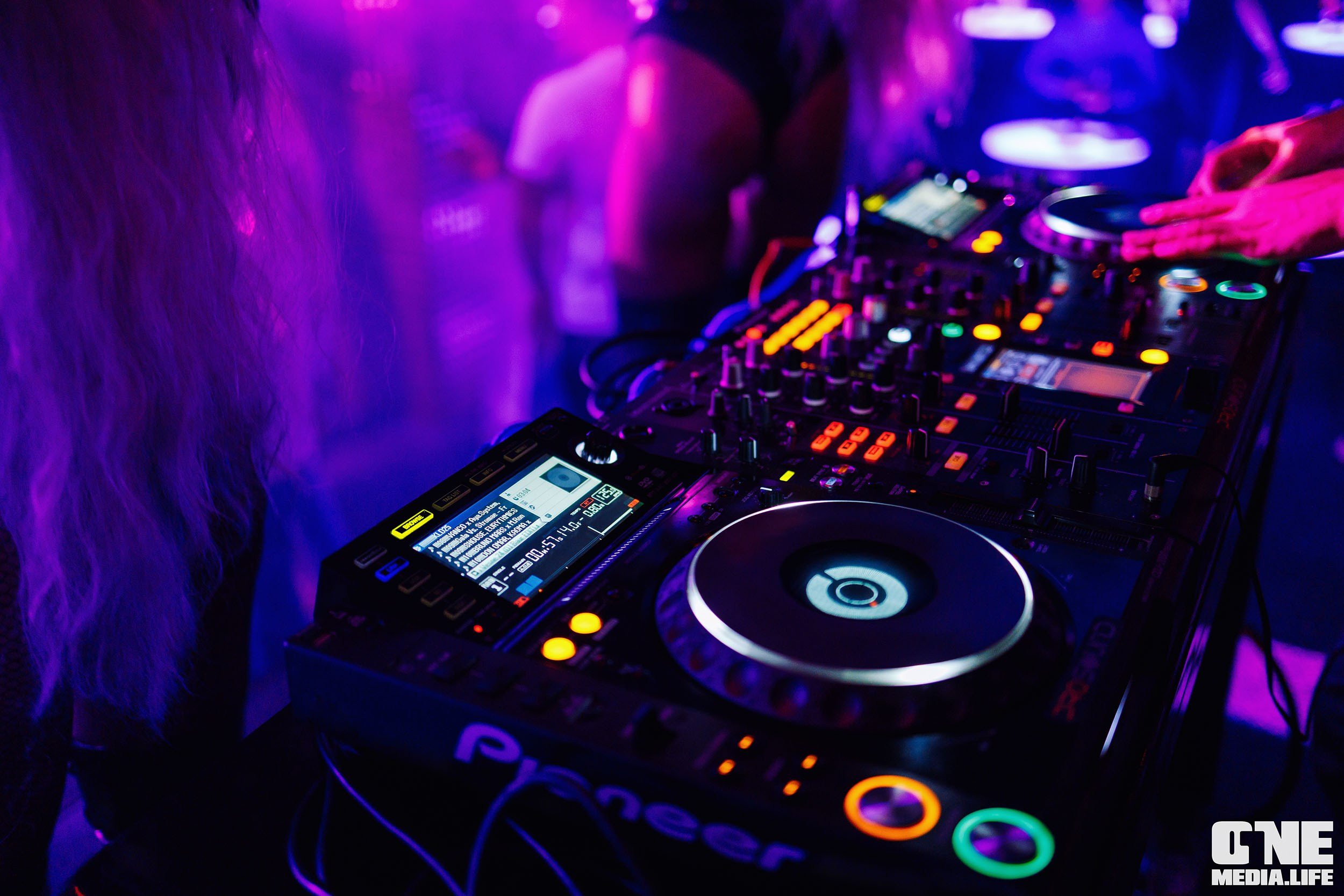 Фоторепортаж из РК Планета. One Media Life: фоторепортажи, фотоотчеты с мероприятий и заведений