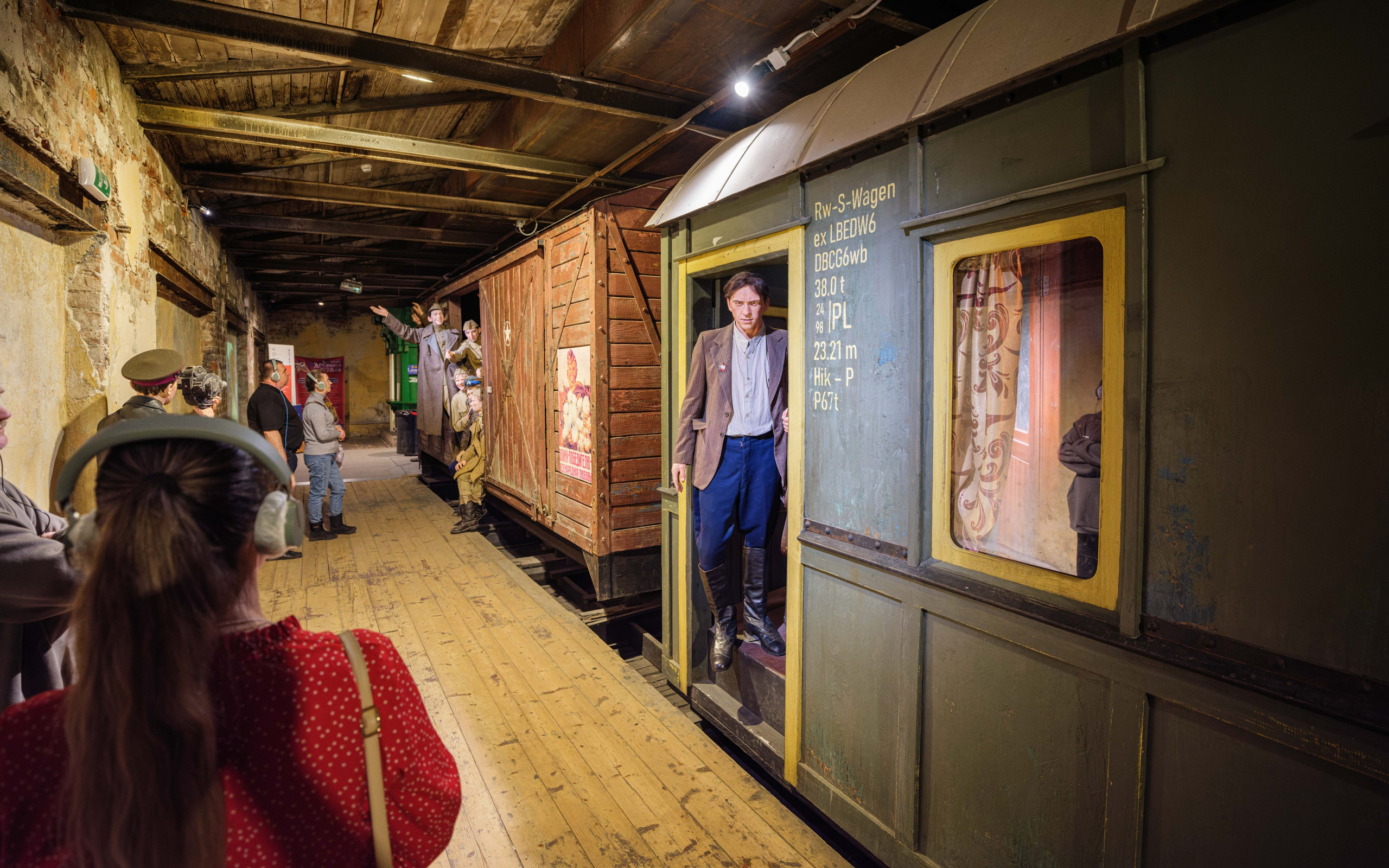 Пропавшие в кинохронике. Фотограф Балаев Михаил