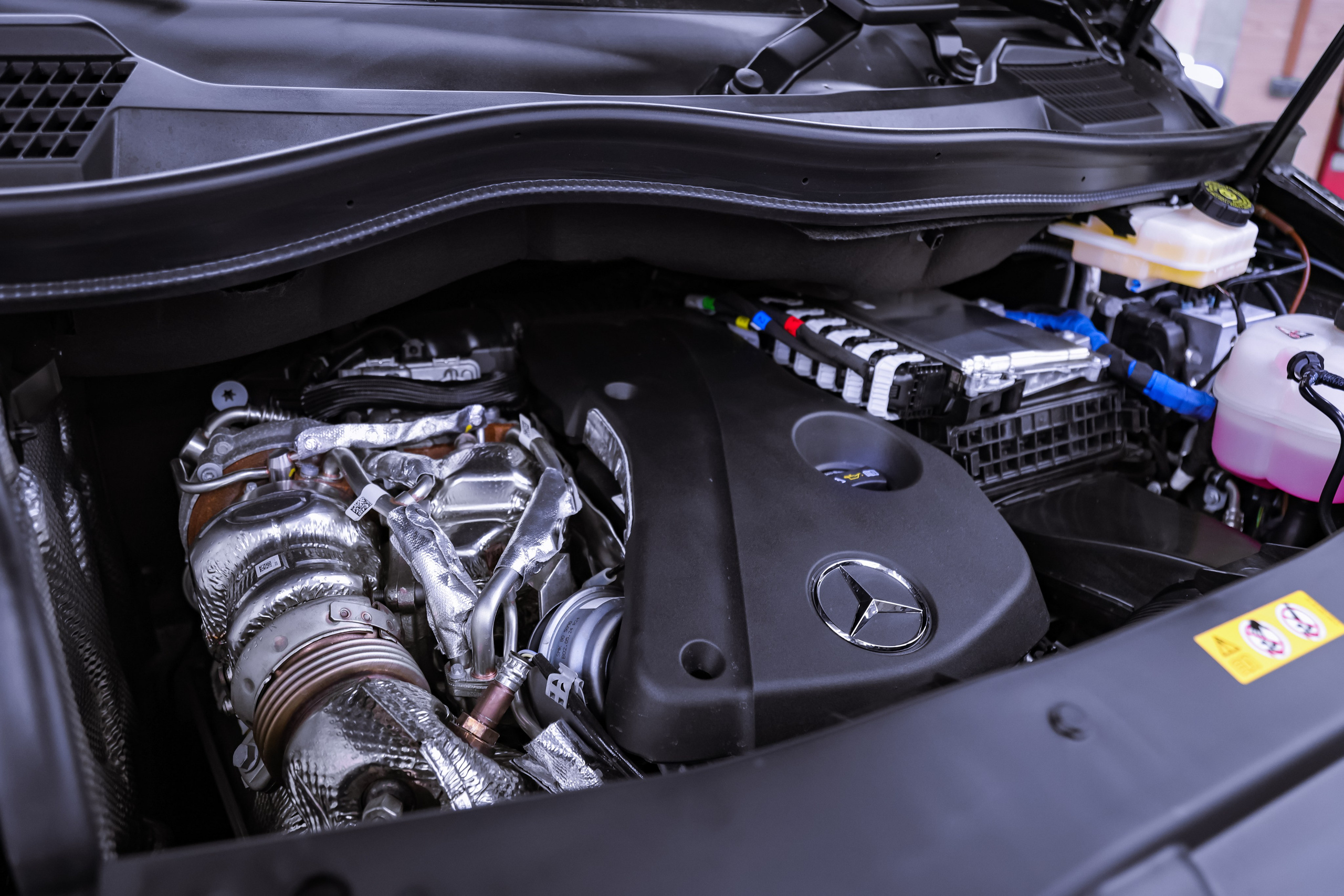 2024 MERCEDES BENZ V 300 d 4MATIC. Mixturecaptures