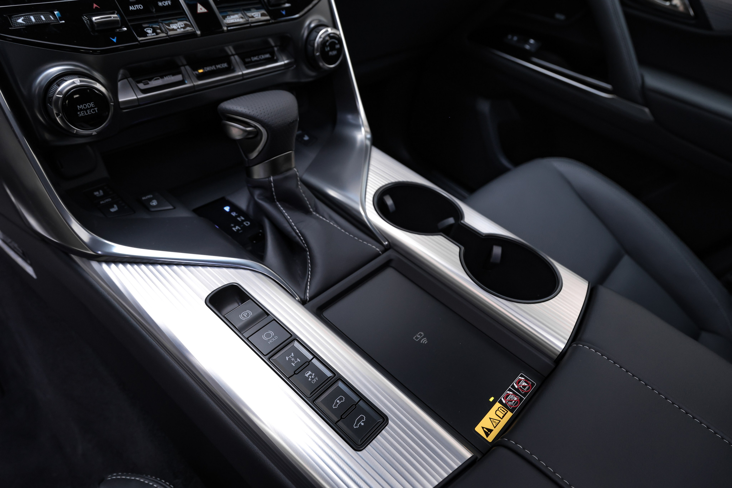 2024 LEXUS LX 500d. Mixturecaptures