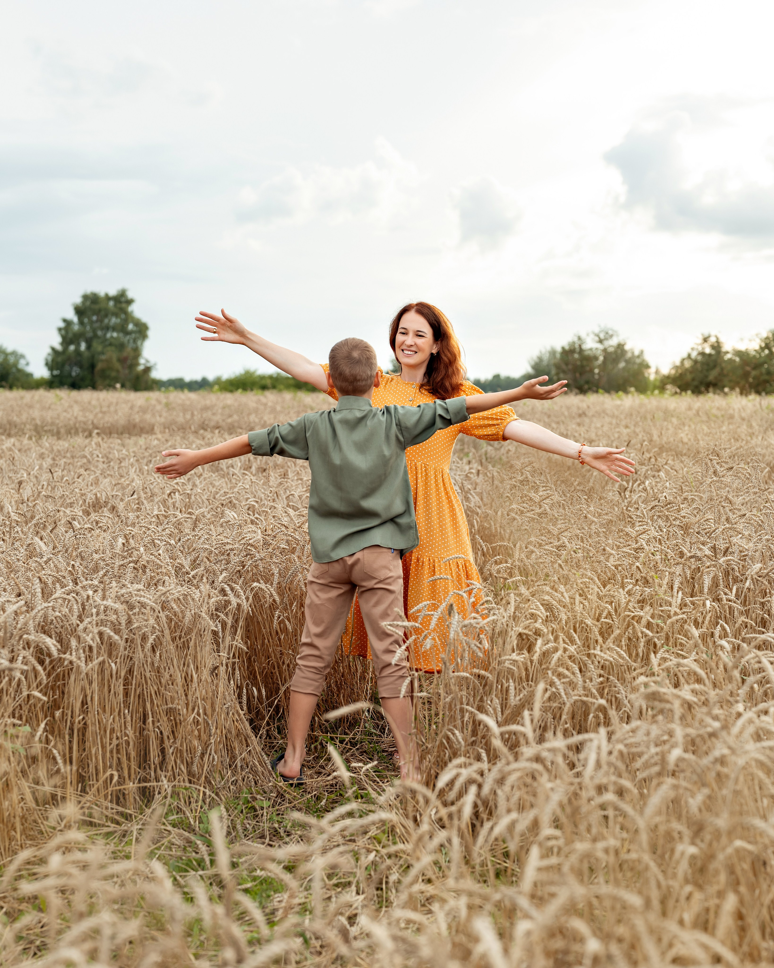 Пшеничное поле. Детский и семейный фотограф г. Москва Оксана Катаджи