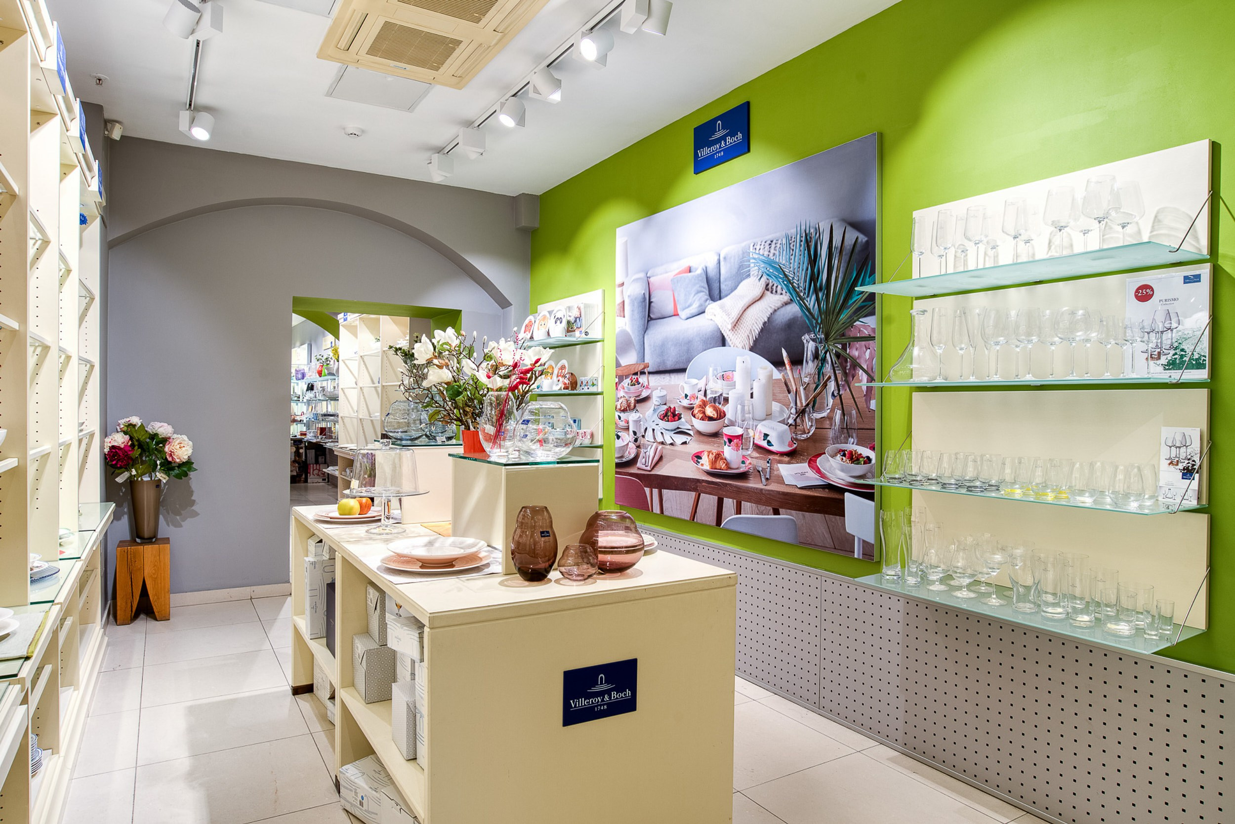 Ретейл. Герман Лепёхин коммерческий фотограф в Москве: репортаж, портреты, интерьеры, производство