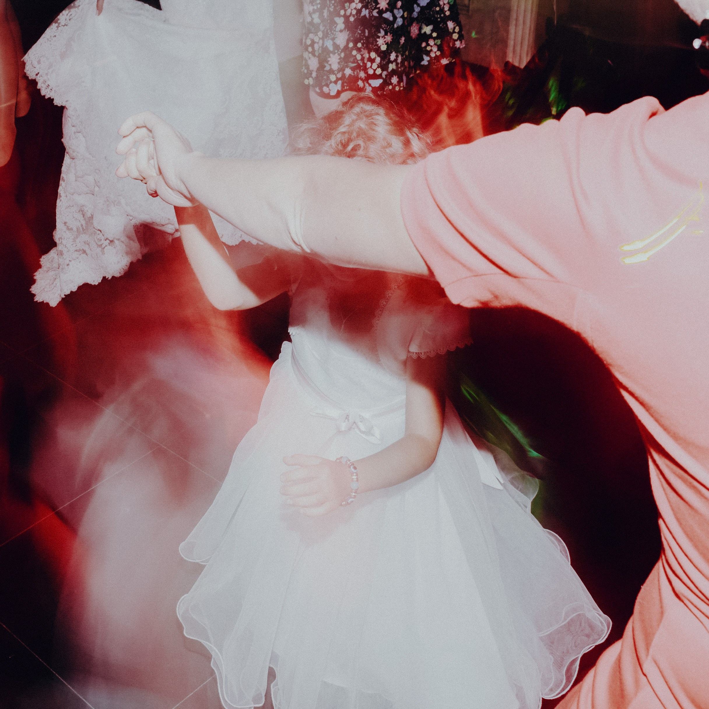 Солнце, яблоки и лодка. Фотограф Серафим Крюков