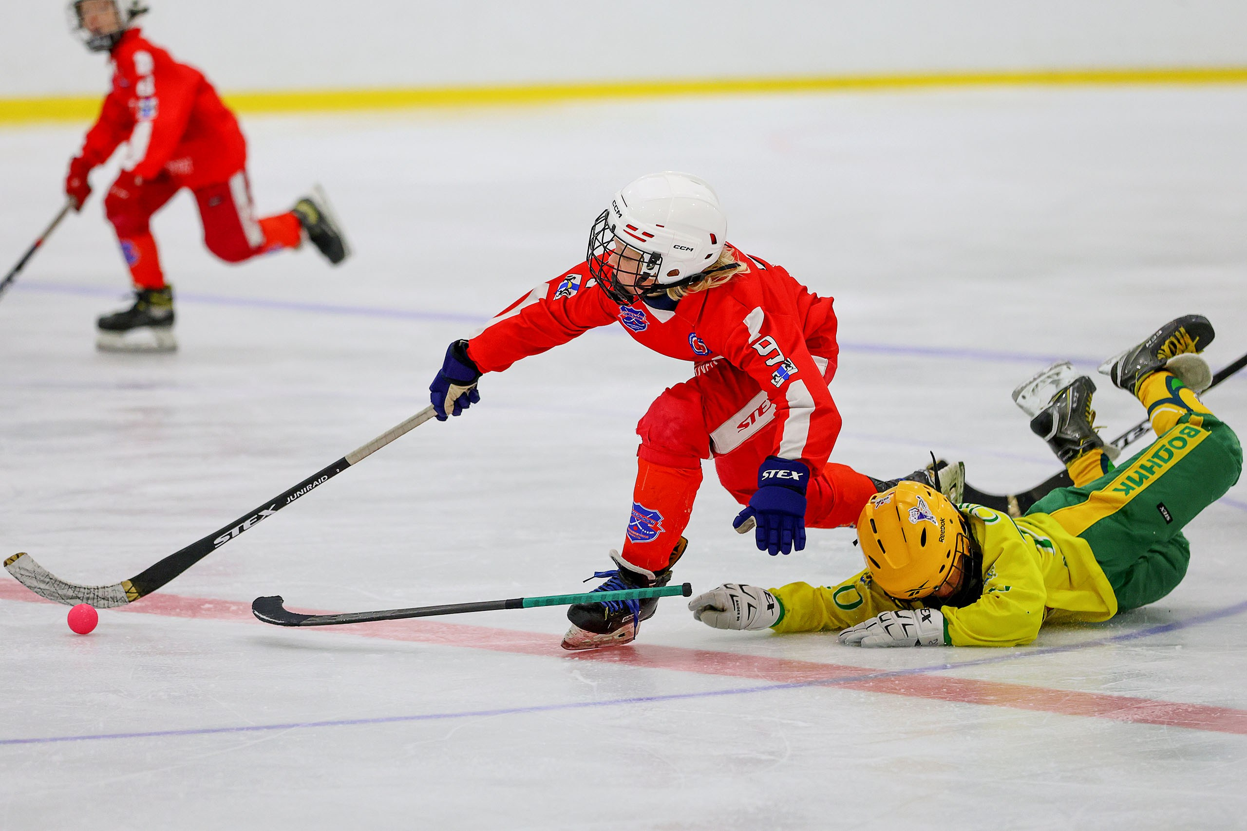 ХОККЕЙ С МЯЧОМ. Репортажный фотограф в Нижнем Новгороде и Москве Ангелина Ильичева