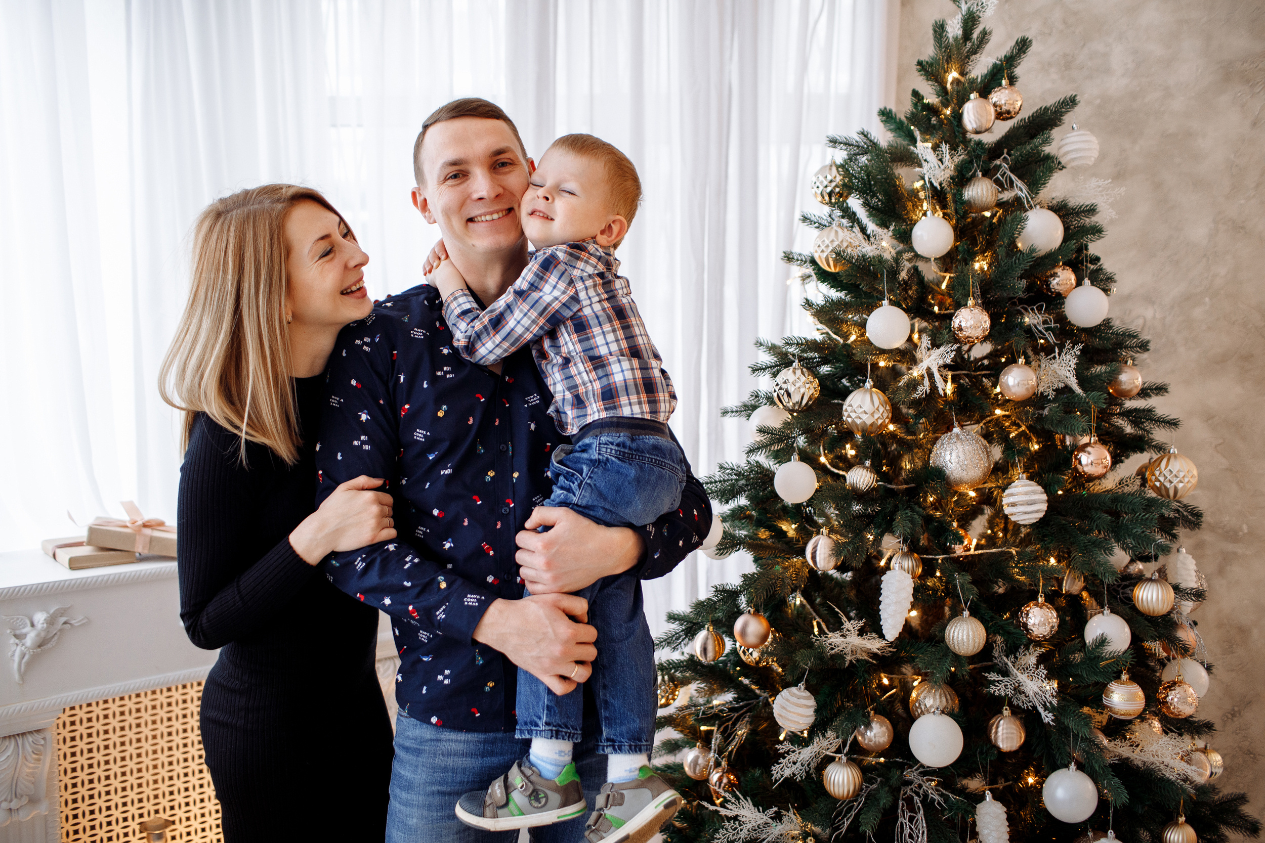 Непоседа Дима и его родители. Свадебный и семейный фотограф в Твери, Москве, Санкт-Петербурге