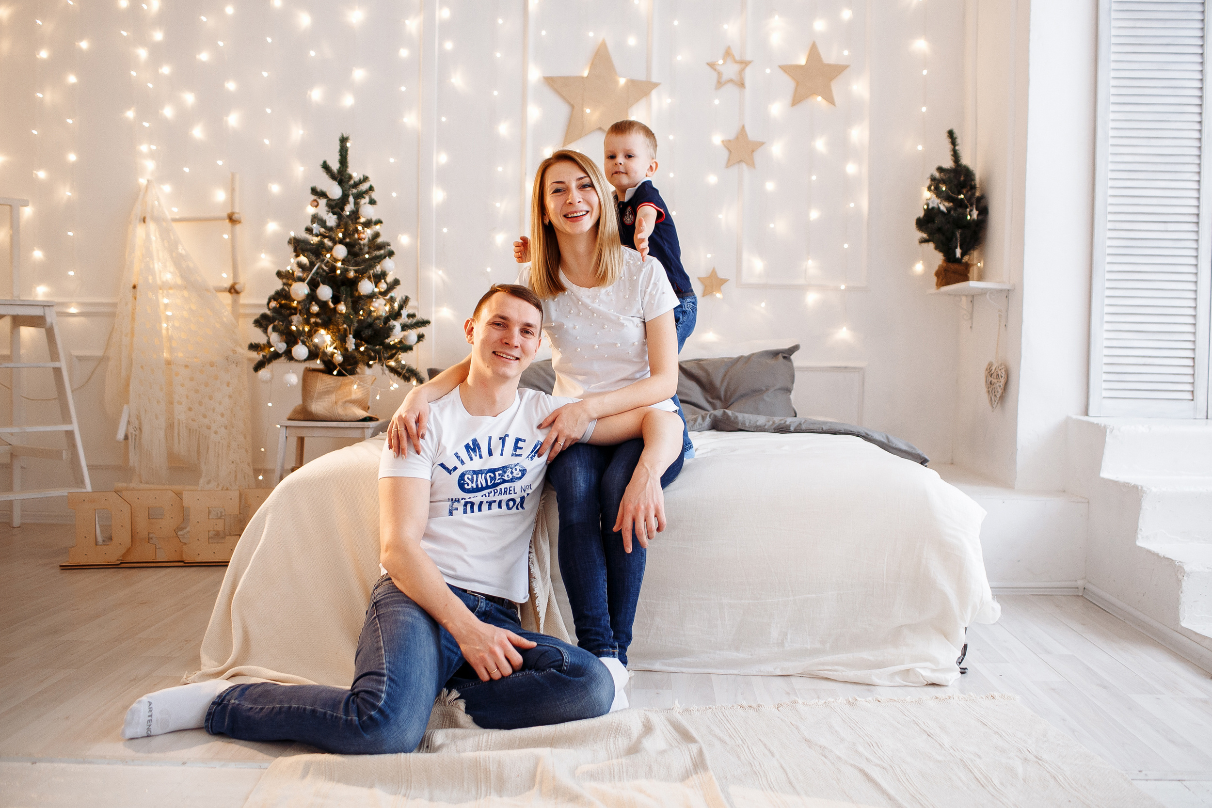 Непоседа Дима и его родители. Свадебный и семейный фотограф в Твери, Москве, Санкт-Петербурге