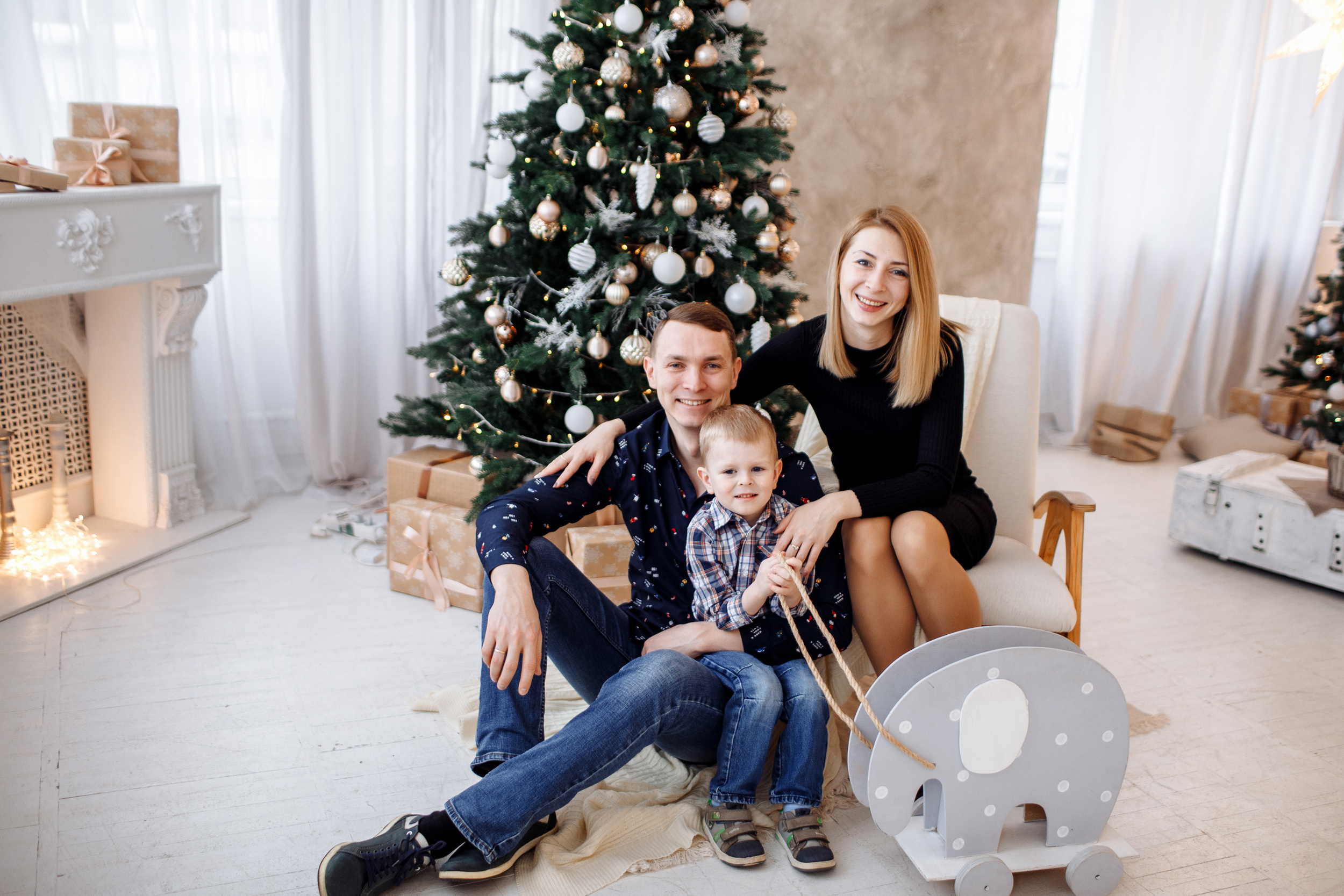 Непоседа Дима и его родители. Свадебный и семейный фотограф в Твери, Москве, Санкт-Петербурге