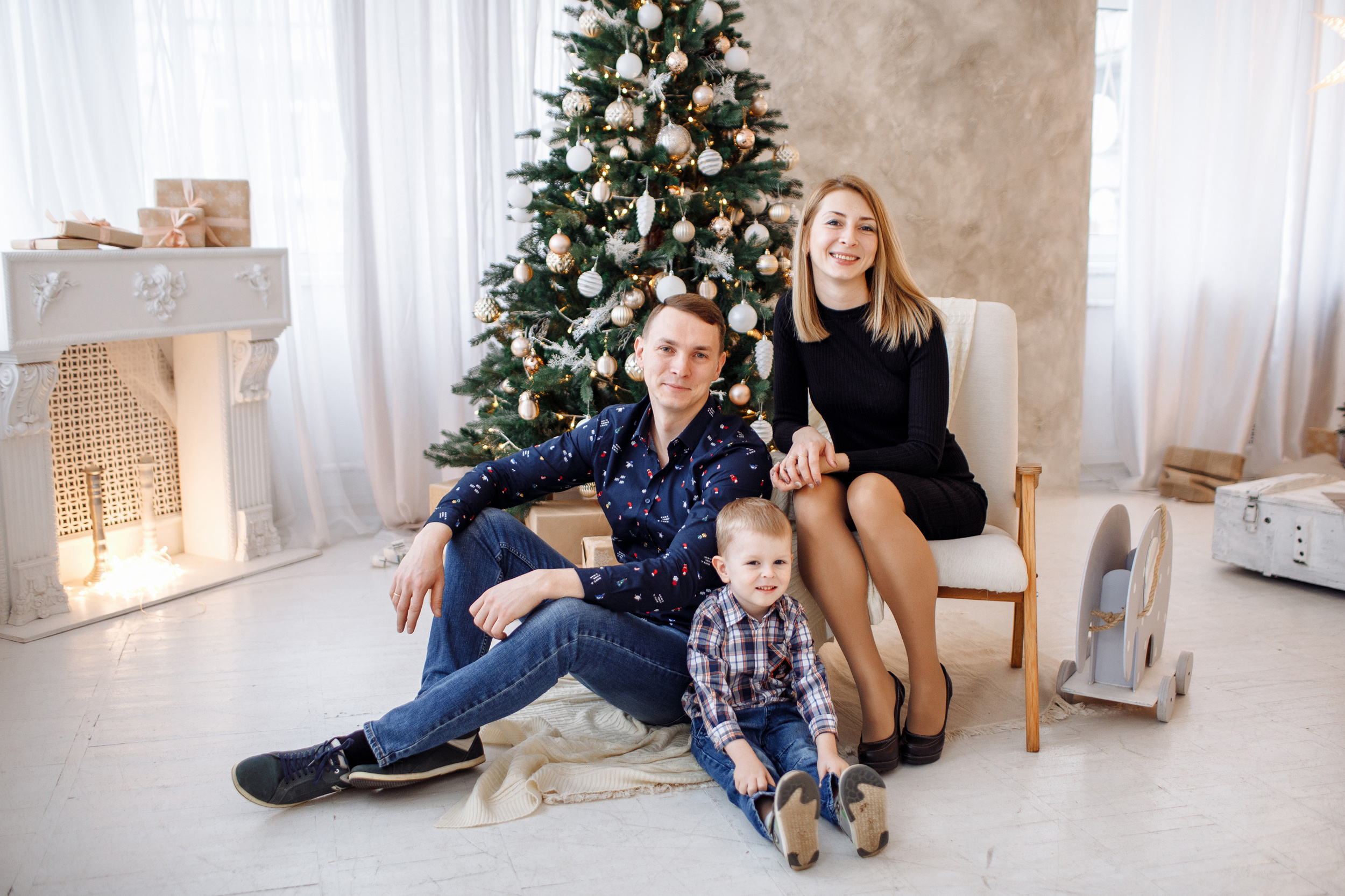 Непоседа Дима и его родители. Свадебный и семейный фотограф в Твери, Москве, Санкт-Петербурге