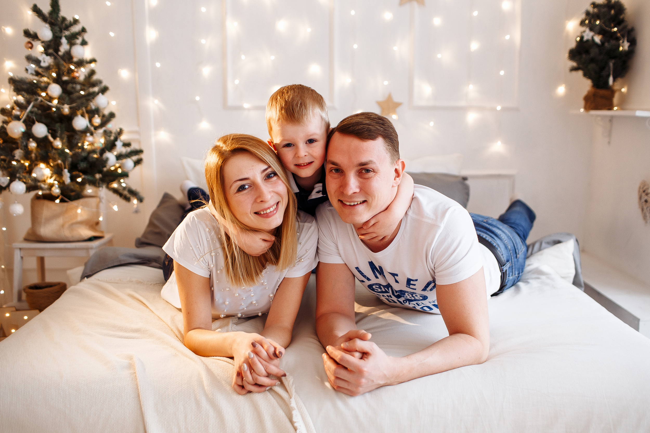 Непоседа Дима и его родители. Свадебный и семейный фотограф в Твери, Москве, Санкт-Петербурге