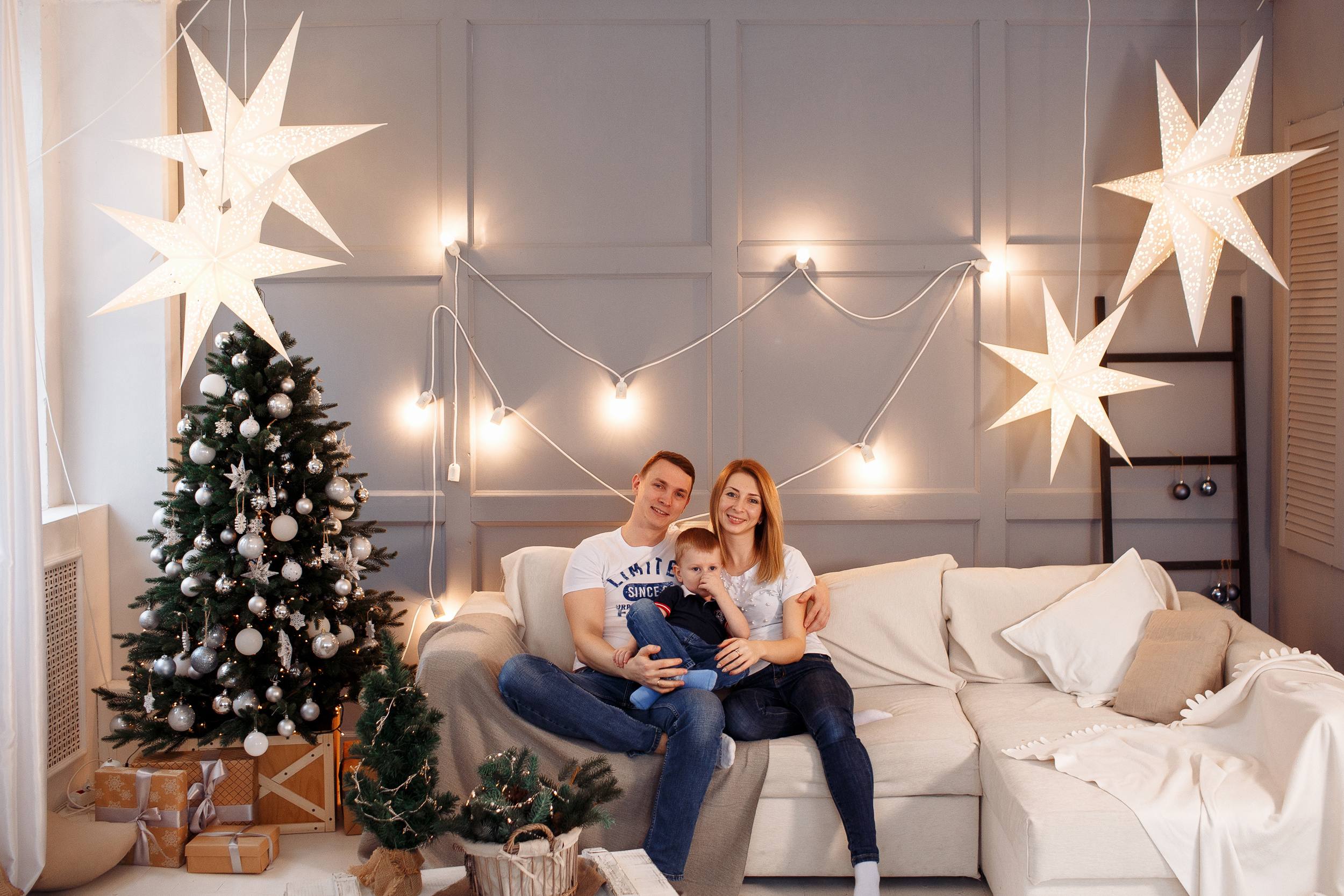 Непоседа Дима и его родители. Свадебный и семейный фотограф в Твери, Москве, Санкт-Петербурге