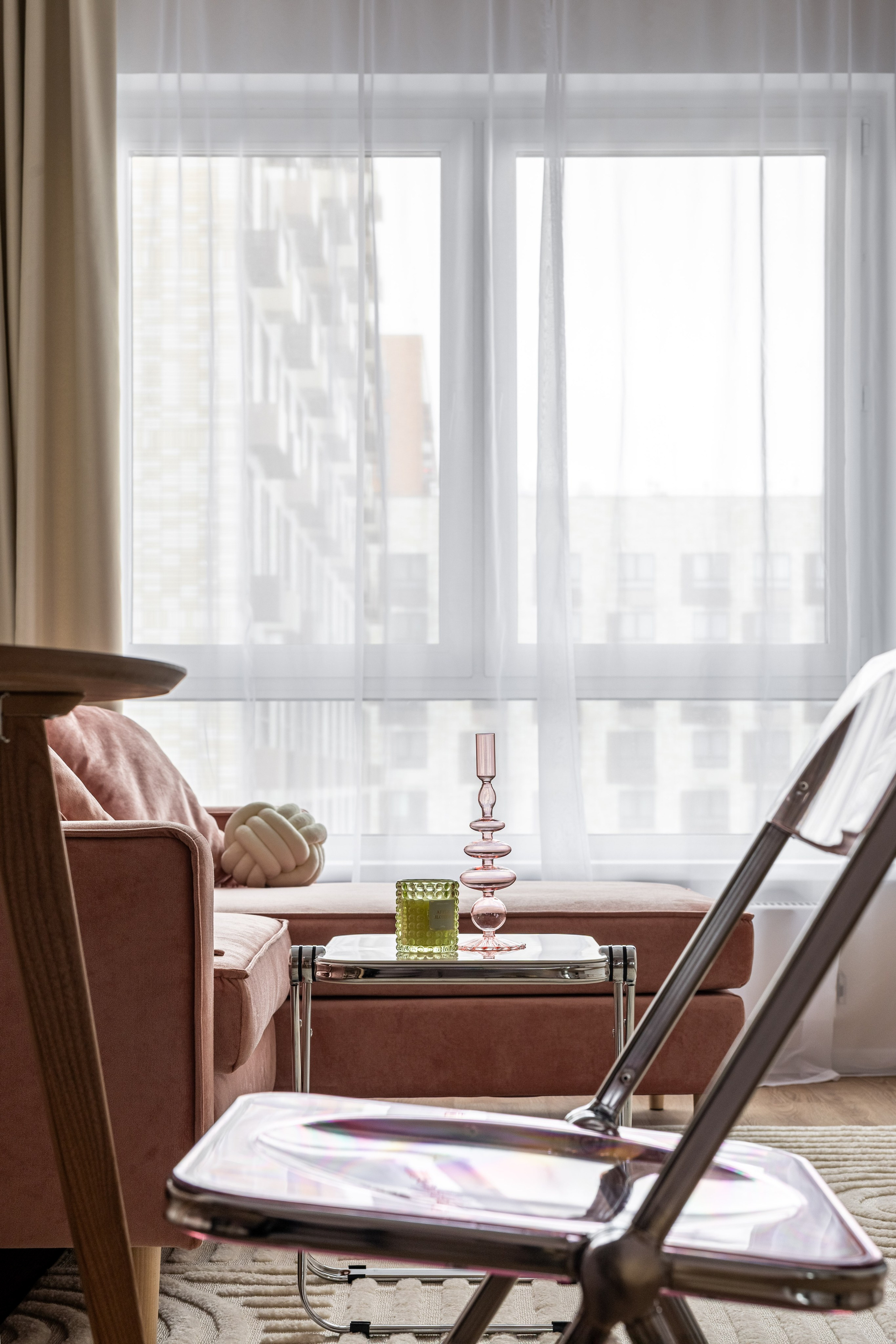 Леденцовый контемпорари с элементами глэм-софт. Veselinskiy| Интерьерный фотограф | Москва